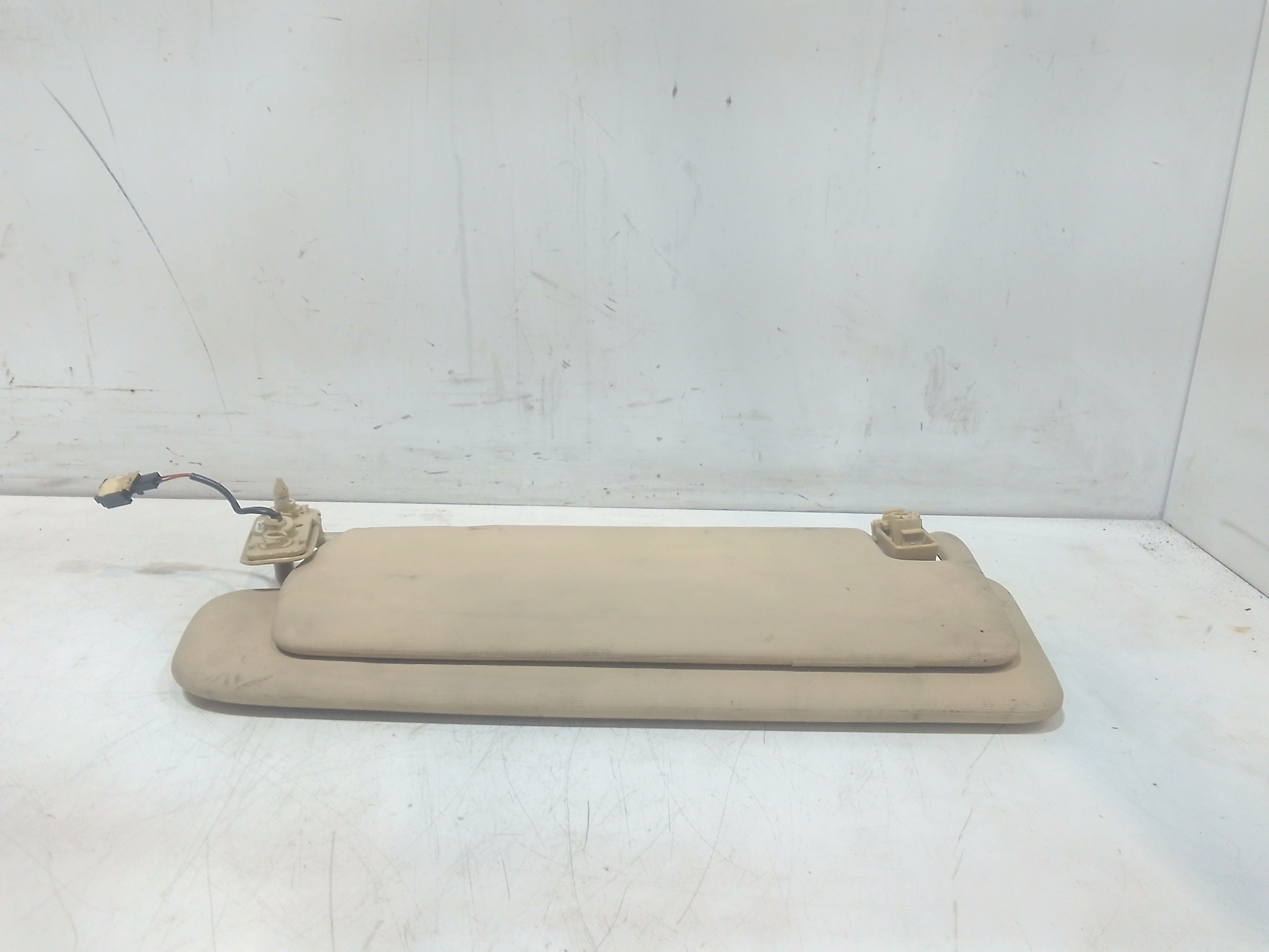 Parasole aletta anteriore Lato Guida per Volkswagen Touareg 1 Serie (2002 - 2006)