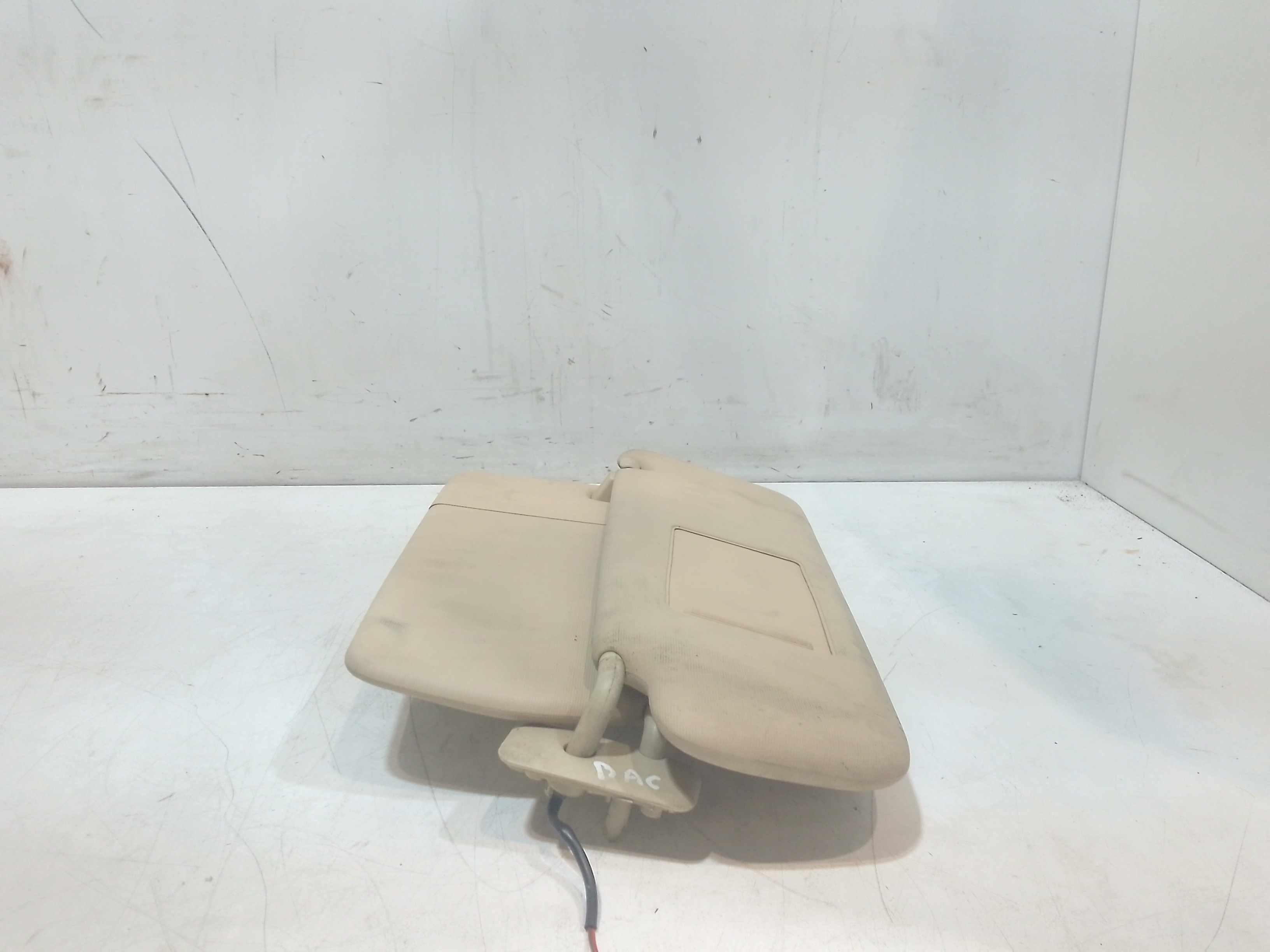 Parasole aletta anteriore Lato Guida per Volkswagen Touareg 1 Serie (2002 - 2006)