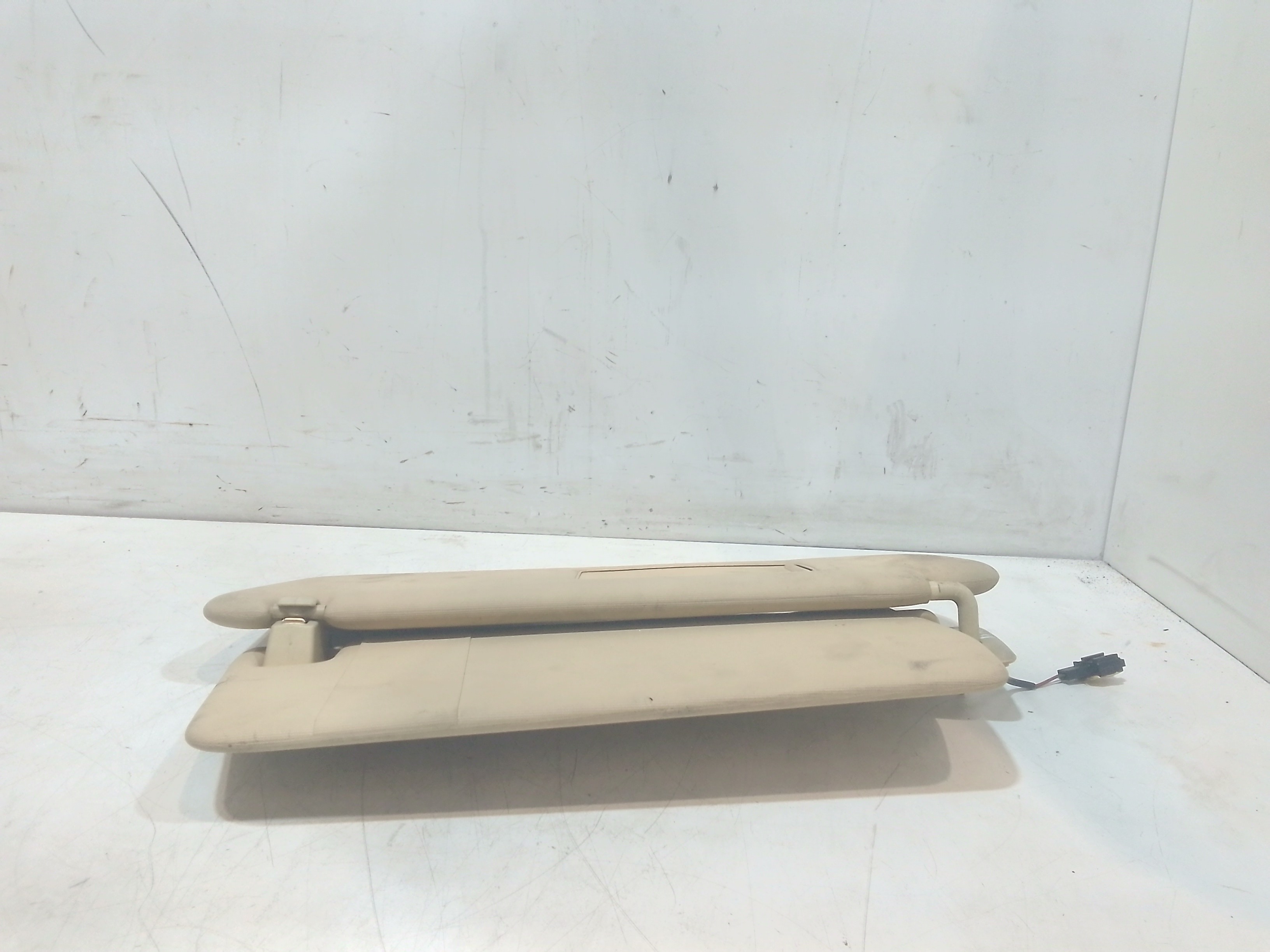 Parasole aletta anteriore Lato Guida per Volkswagen Touareg 1 Serie (2002 - 2006)