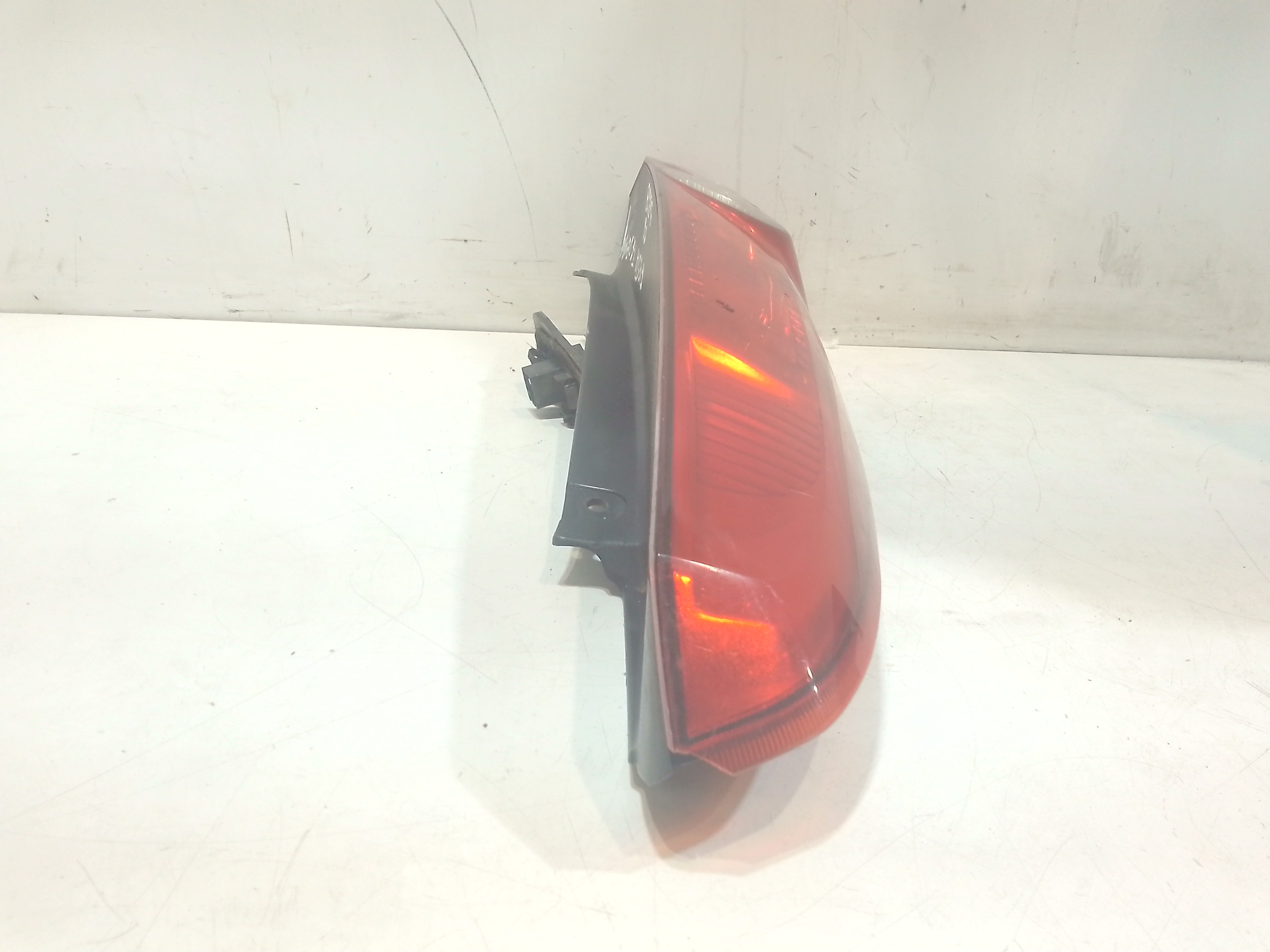 Stop fanale Posteriore sinistro lato Guida per Ford Fiesta 5 Serie (2005 - 2008)