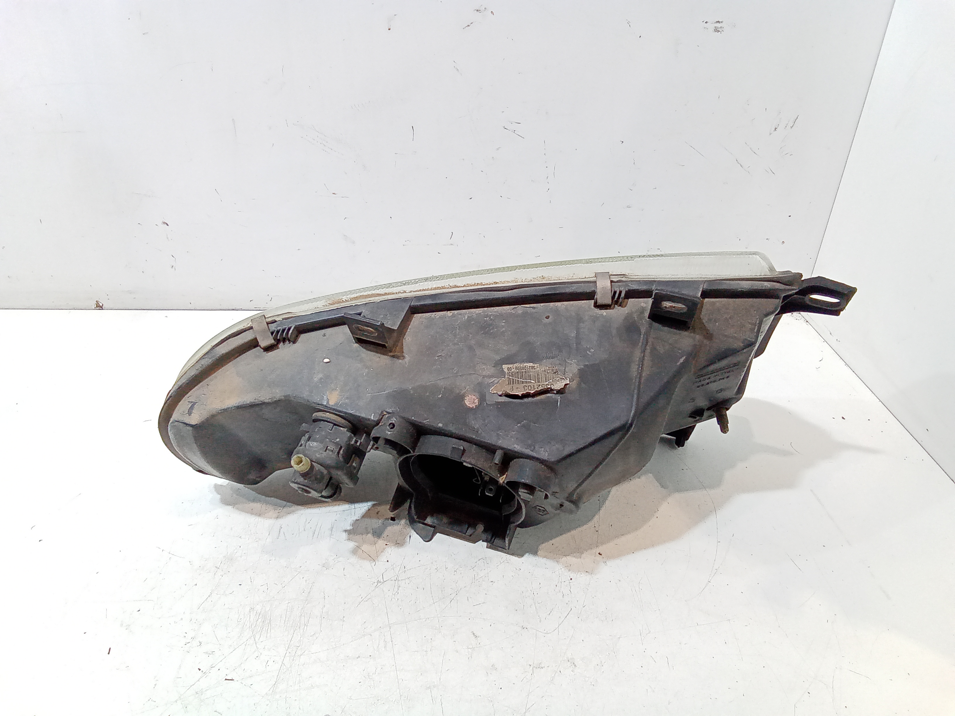 Faro anteriore Sinistro Guida per Renault Master 2 Serie (1997 - 2003)