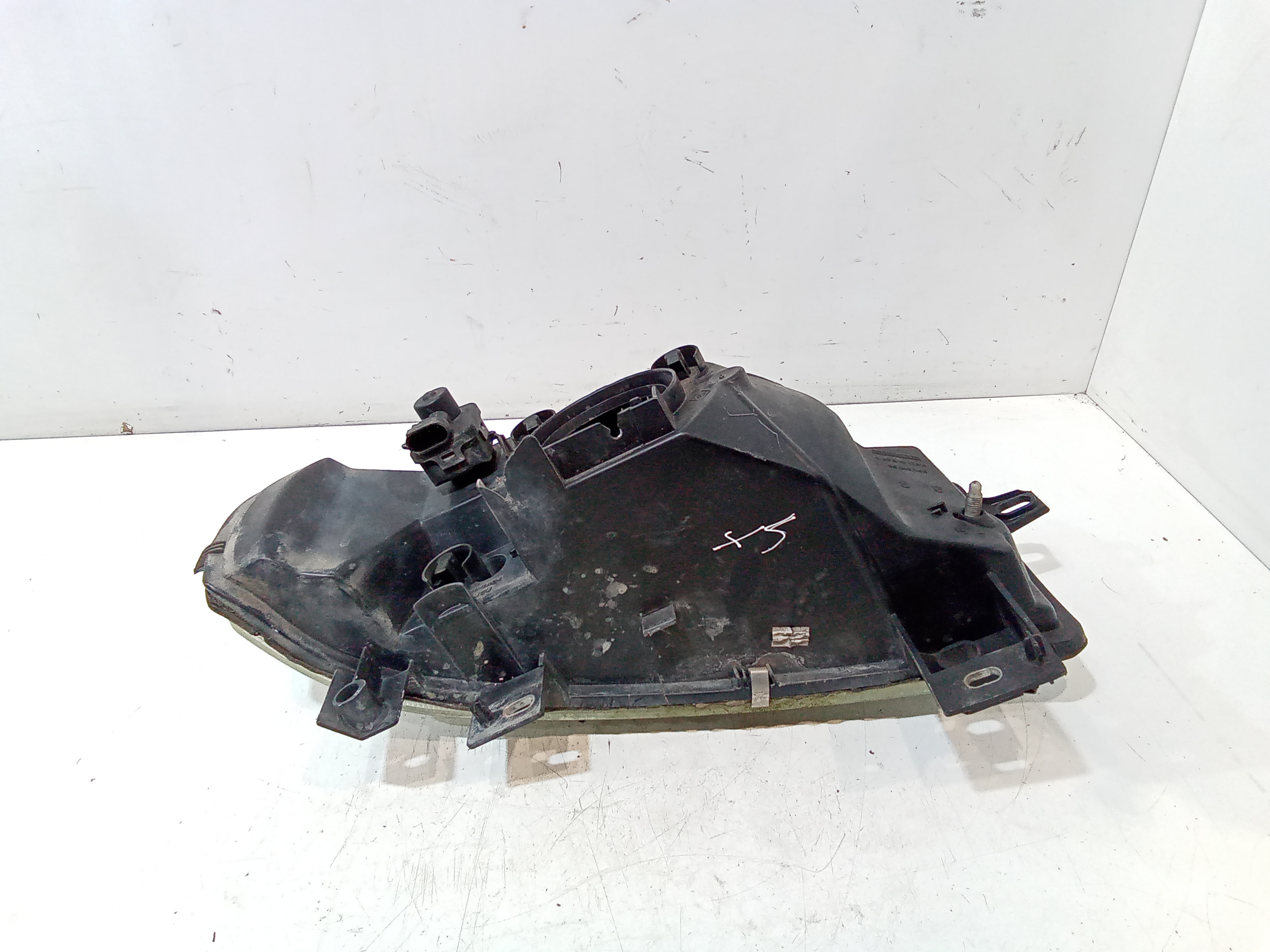 Faro anteriore Sinistro Guida per Renault Master 2 Serie (1997 - 2003)