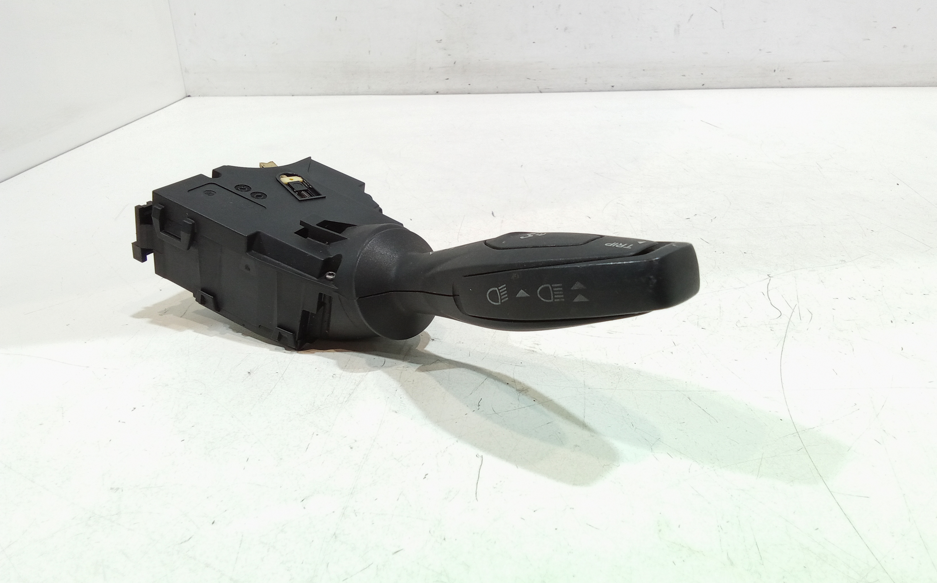 Devioluci sinistro per Ford Fiesta 6 Serie (2008 - 2017)