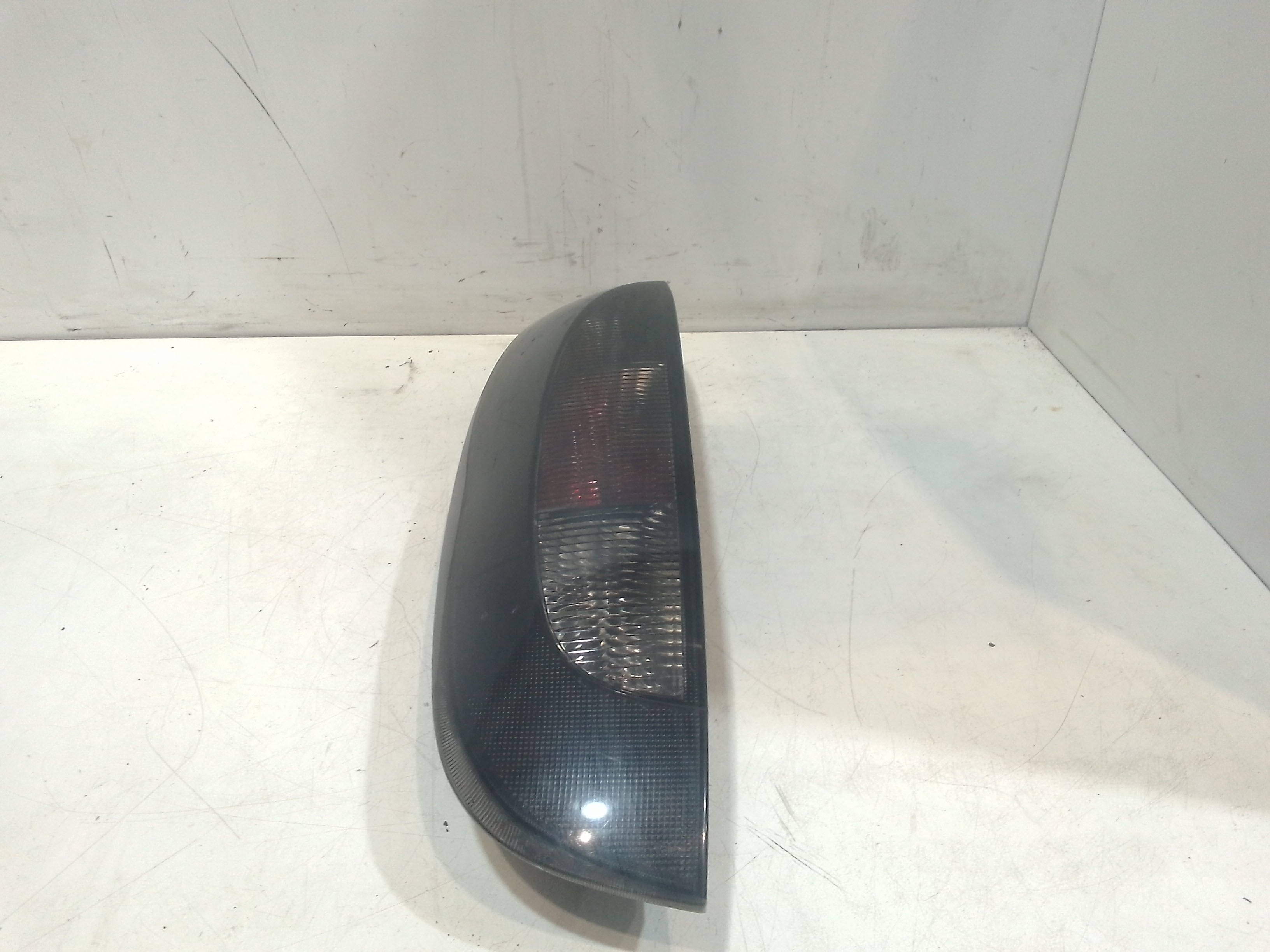 Stop fanale Posteriore sinistro lato Guida per Opel Corsa C 3p 2 Serie (2003 - 2006)