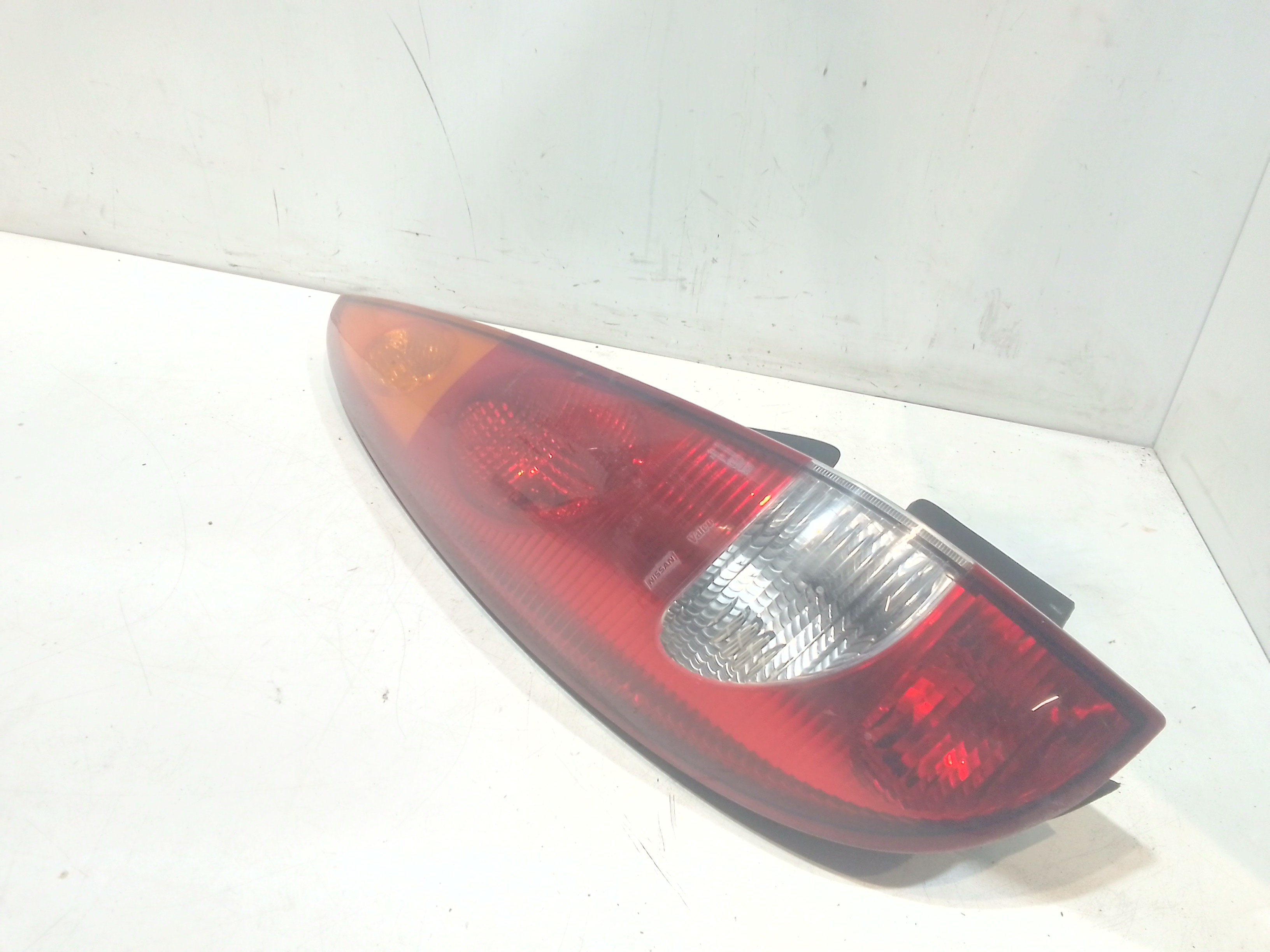 Stop fanale Posteriore sinistro lato Guida per Nissan Almera 2 Serie (2000 - 2003)