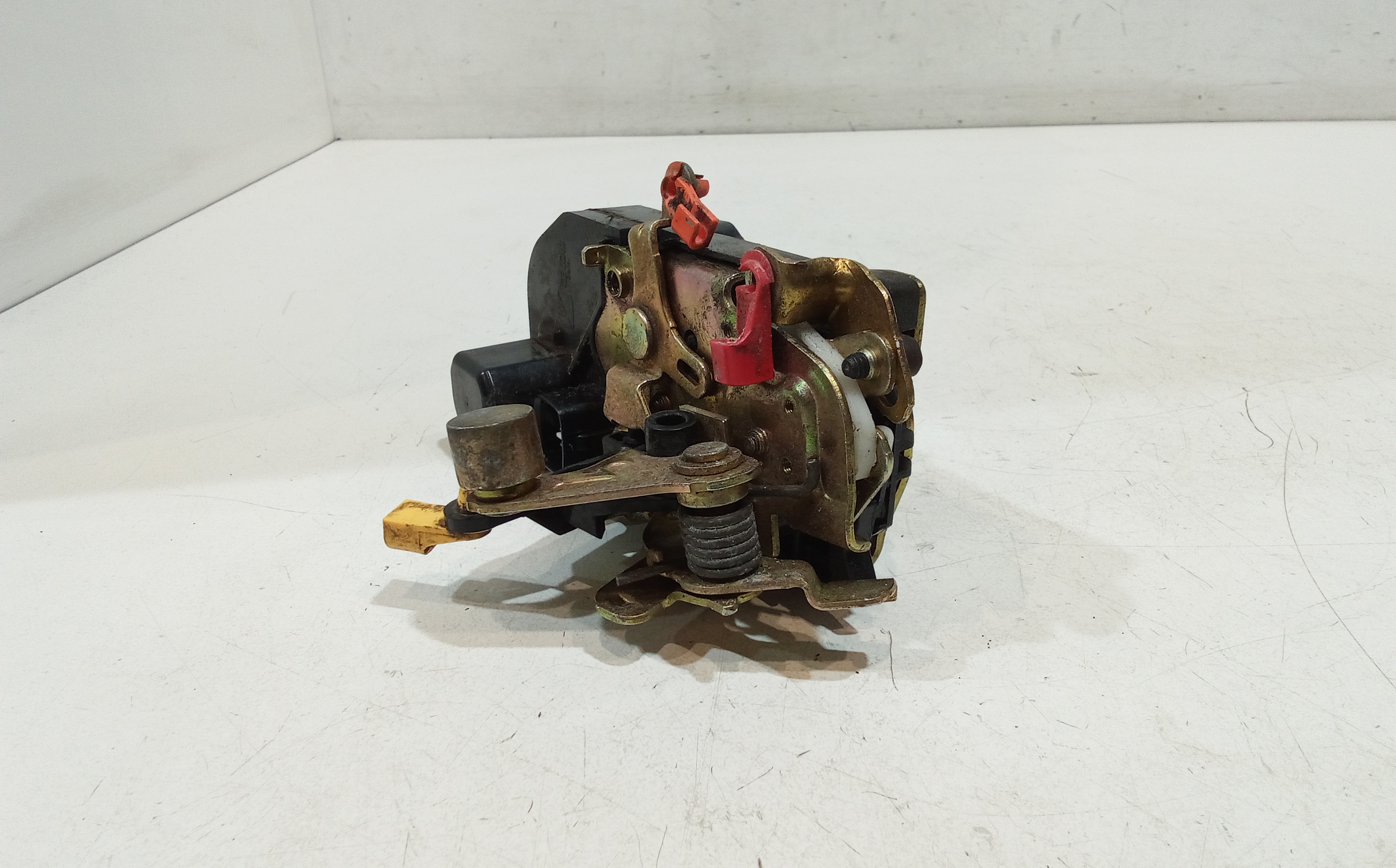 Serratura Anteriore Sinistra per Chrysler Pt Cruiser Berlina (2000 - 2006)