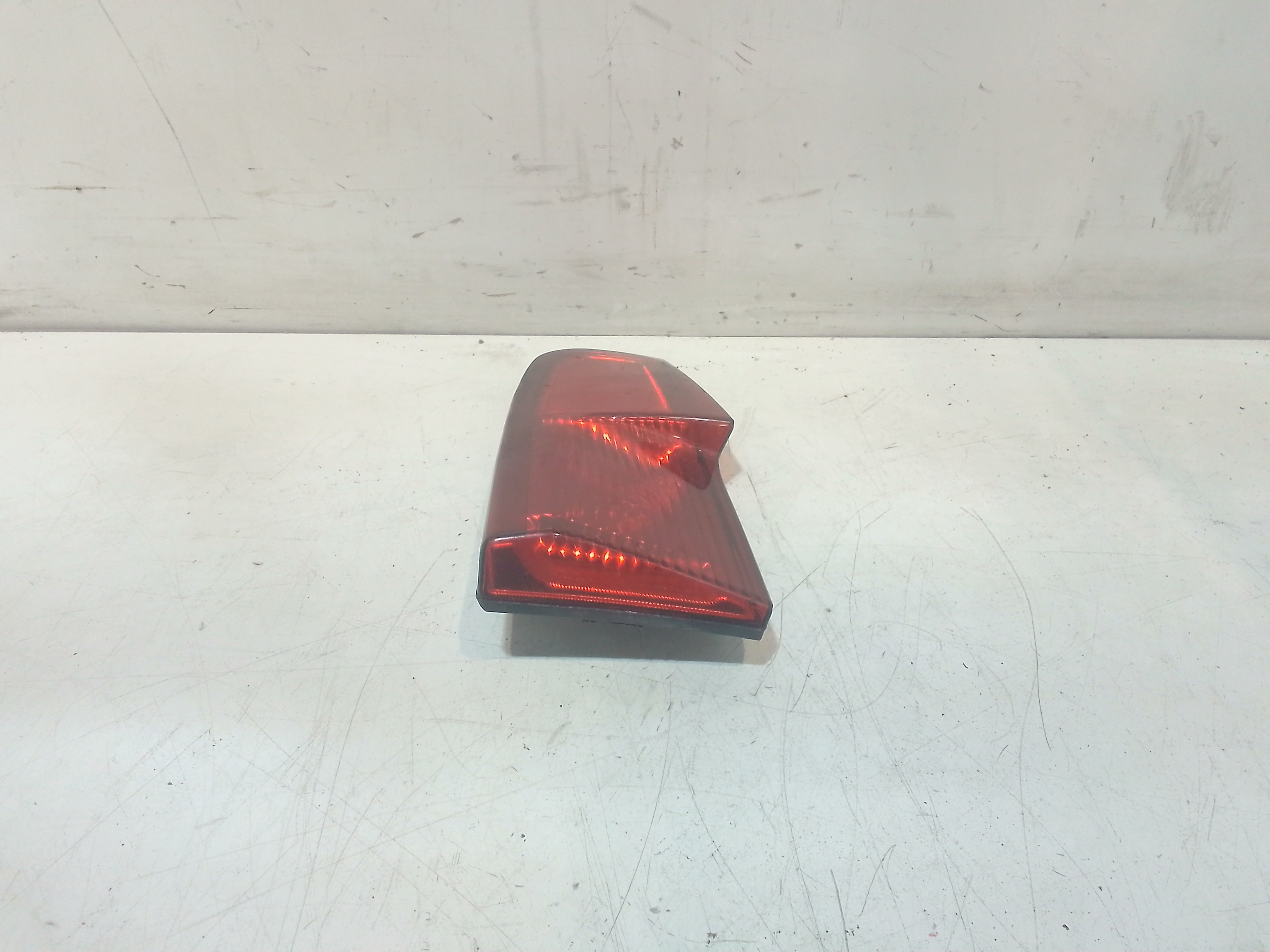 Catarifrangente riflettore portellone SX guida per Fiat Punto Berlina 3p 3 Serie (2003 - In produzione)