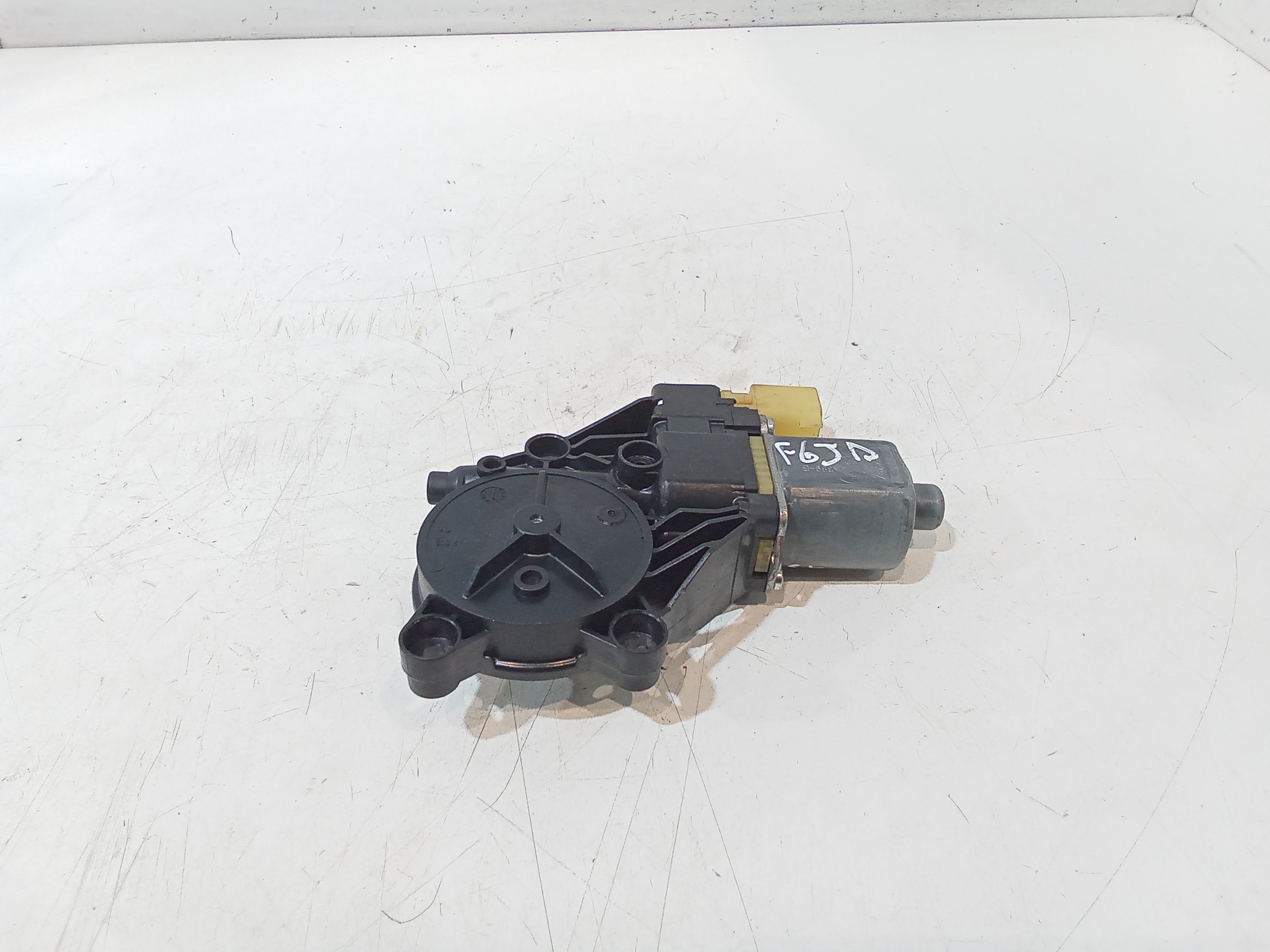 Motorino Alzavetro anteriore Sinistro per Ford Fiesta 6 Serie (2008 - 2017)