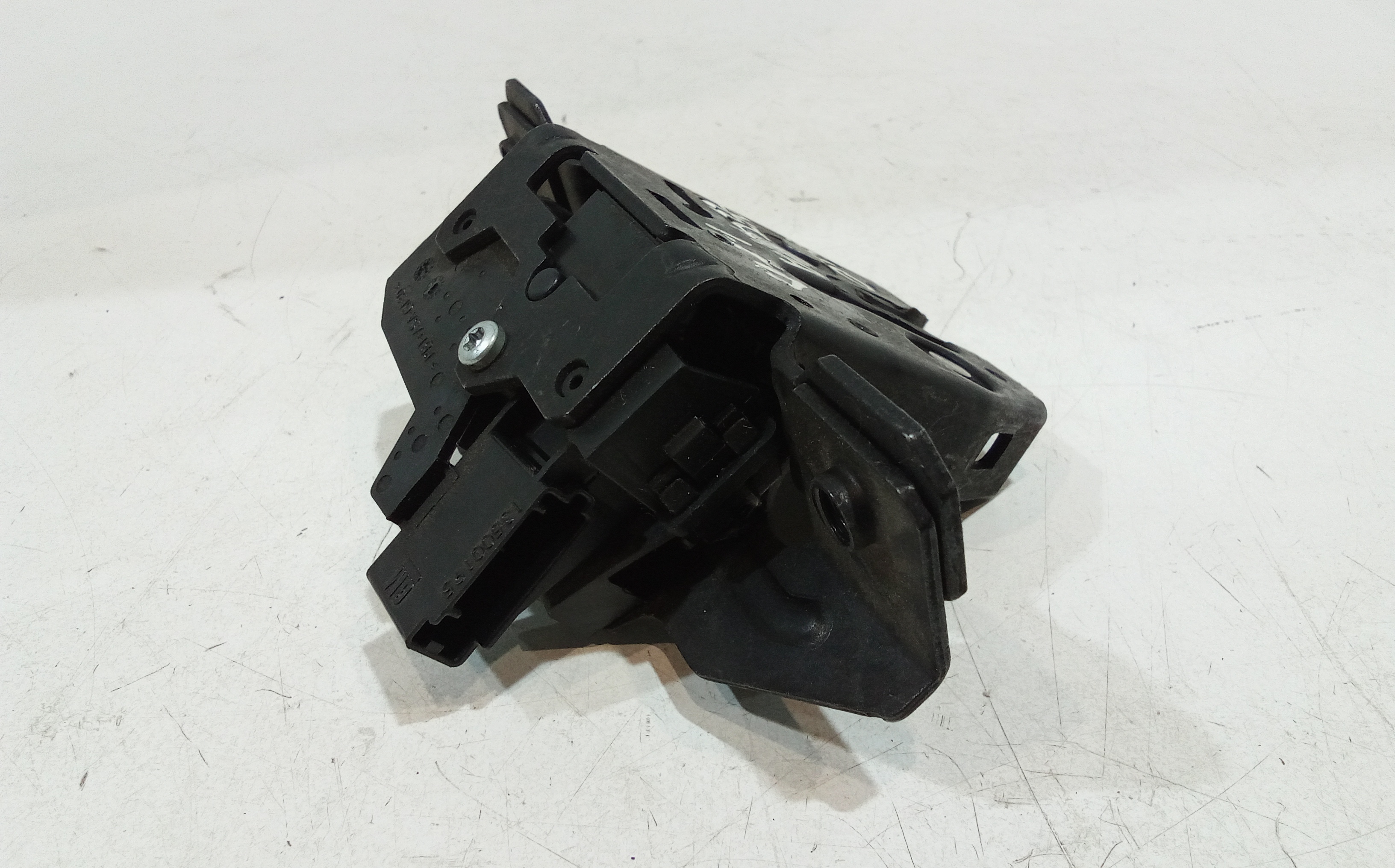 Serratura Cofano Posteriore per Opel Astra J (2009 - In produzione)