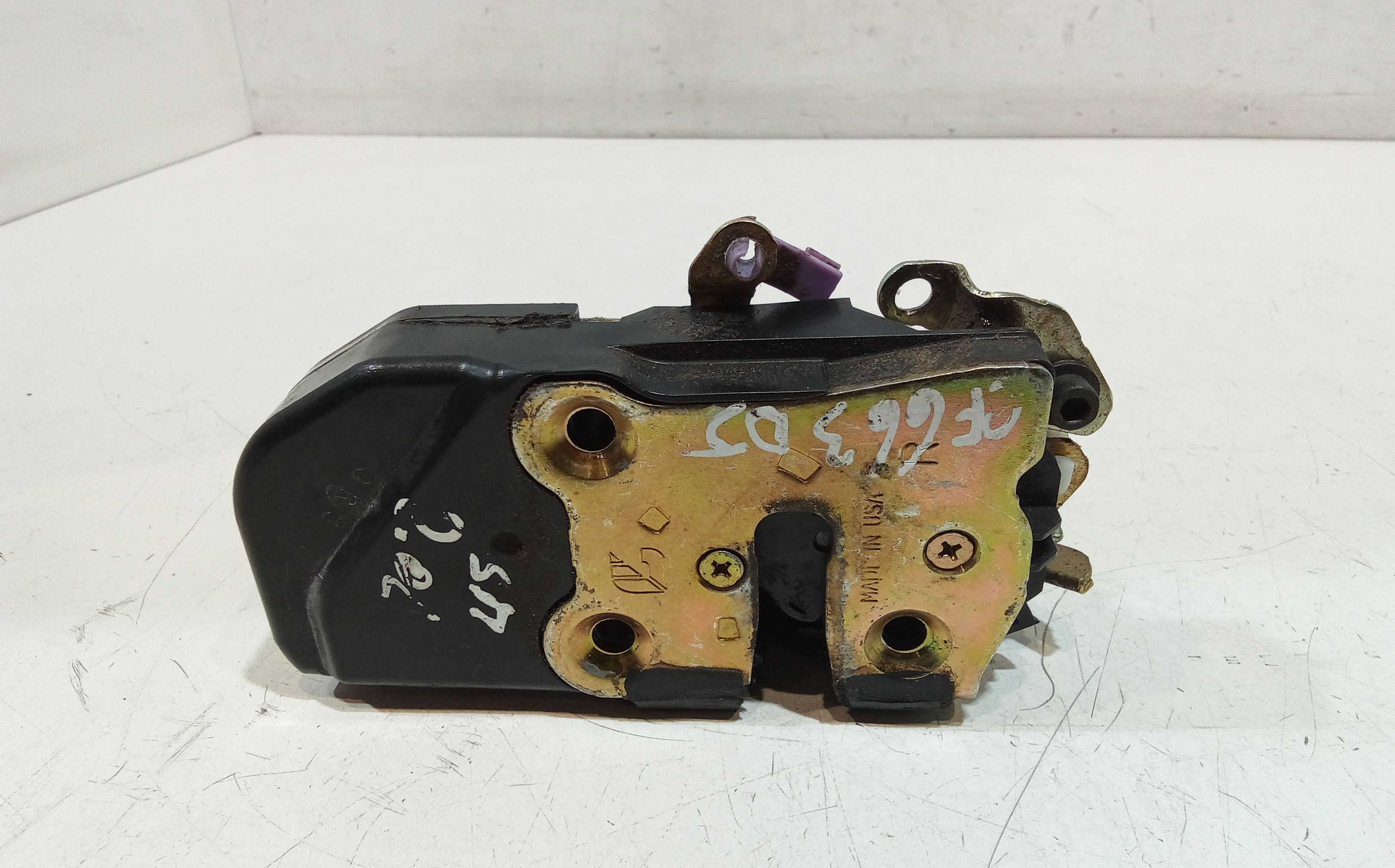 Serratura Anteriore Destra per Chrysler Pt Cruiser Berlina (2000 - 2006)