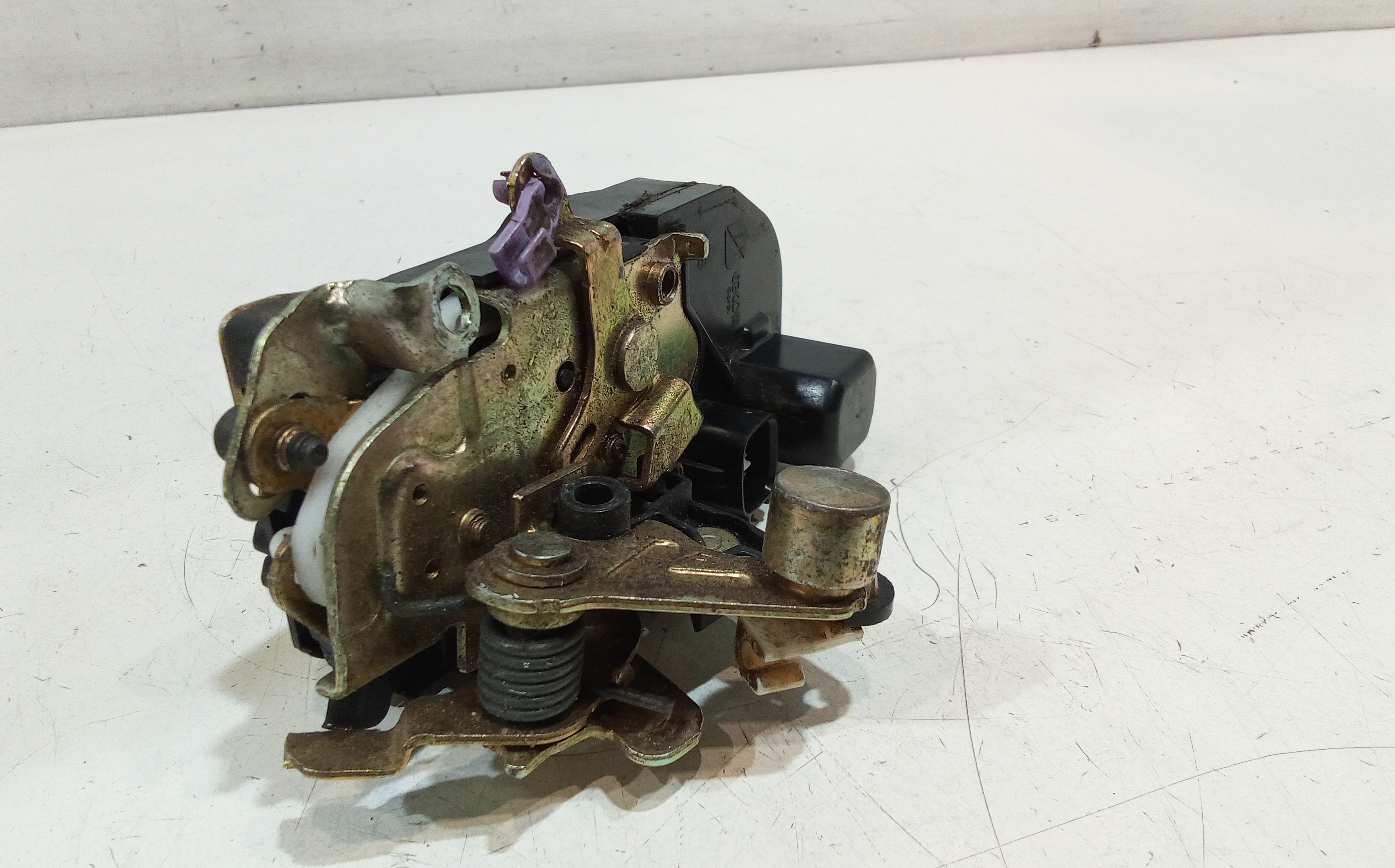 Serratura Anteriore Destra per Chrysler Pt Cruiser Berlina (2000 - 2006)