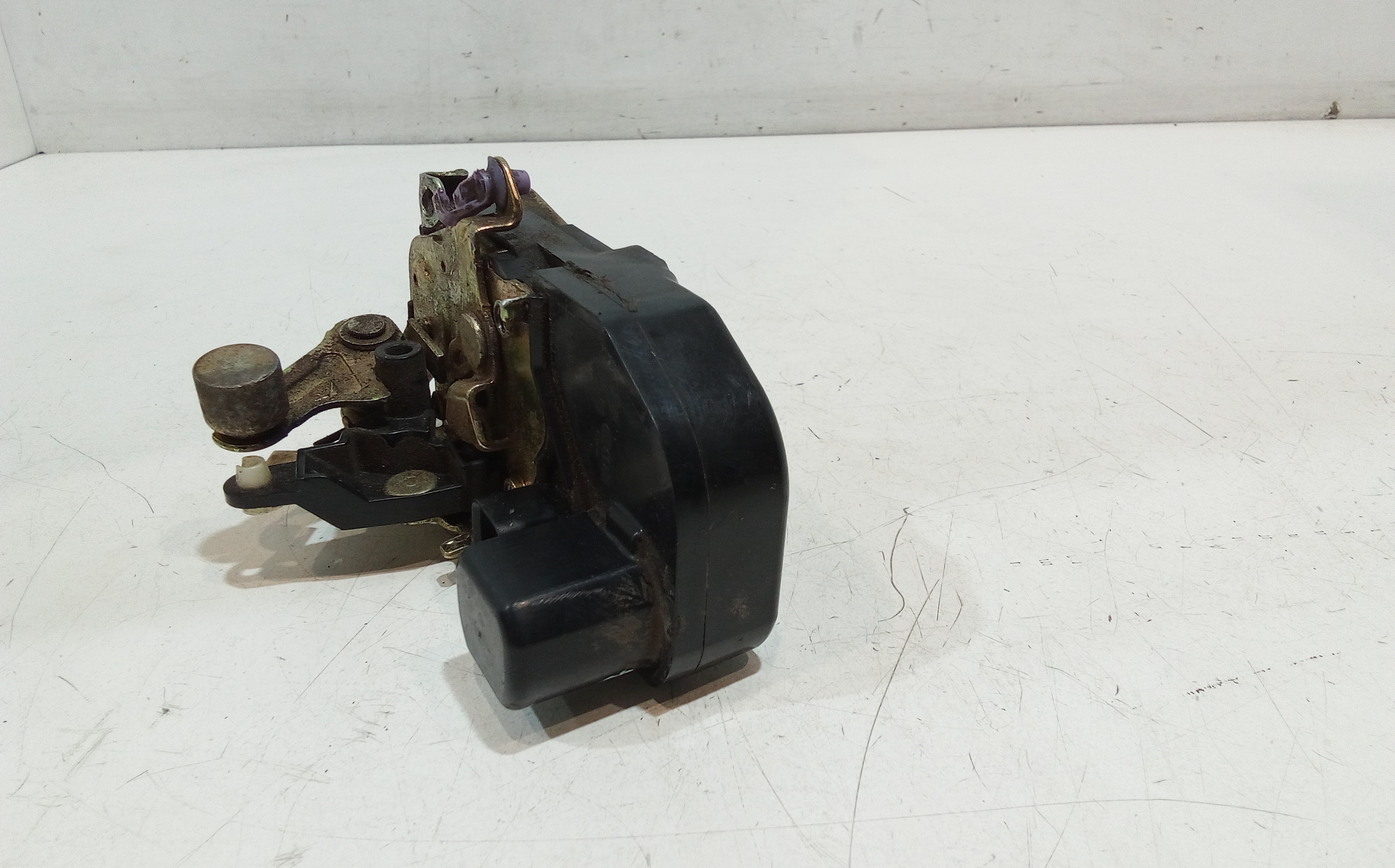 Serratura Anteriore Destra per Chrysler Pt Cruiser Berlina (2000 - 2006)