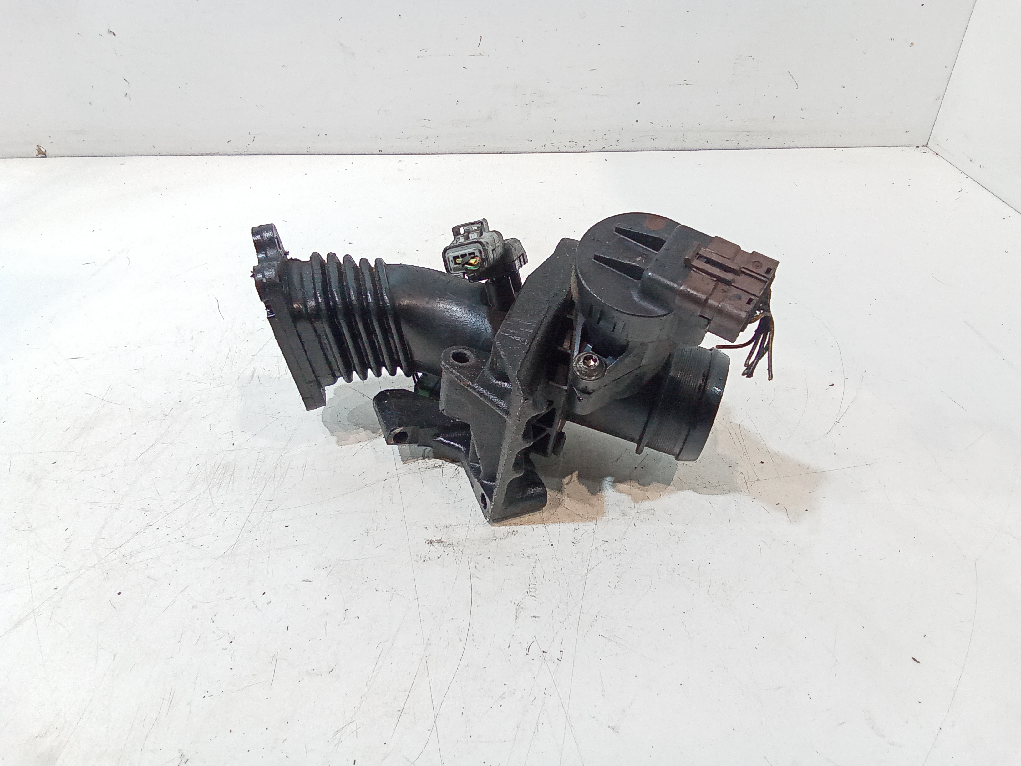 Corpo Farfallato per Ford Focus Berlina 3 Serie (2004 - 2008)