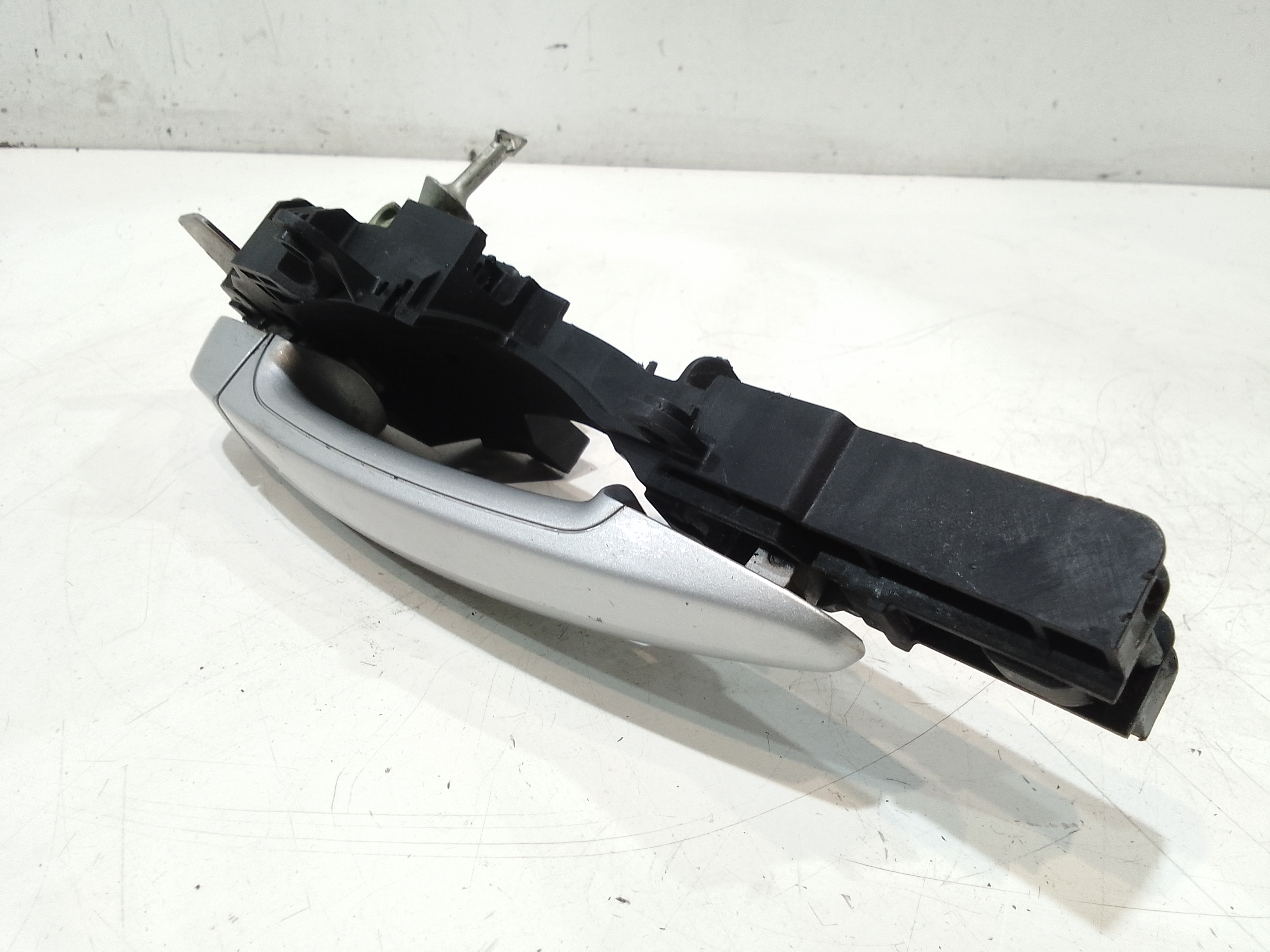 Maniglia esterna Anteriore Sinistra per Bmw Serie 1 Serie (e87) (07>) (2007 - In produzione)