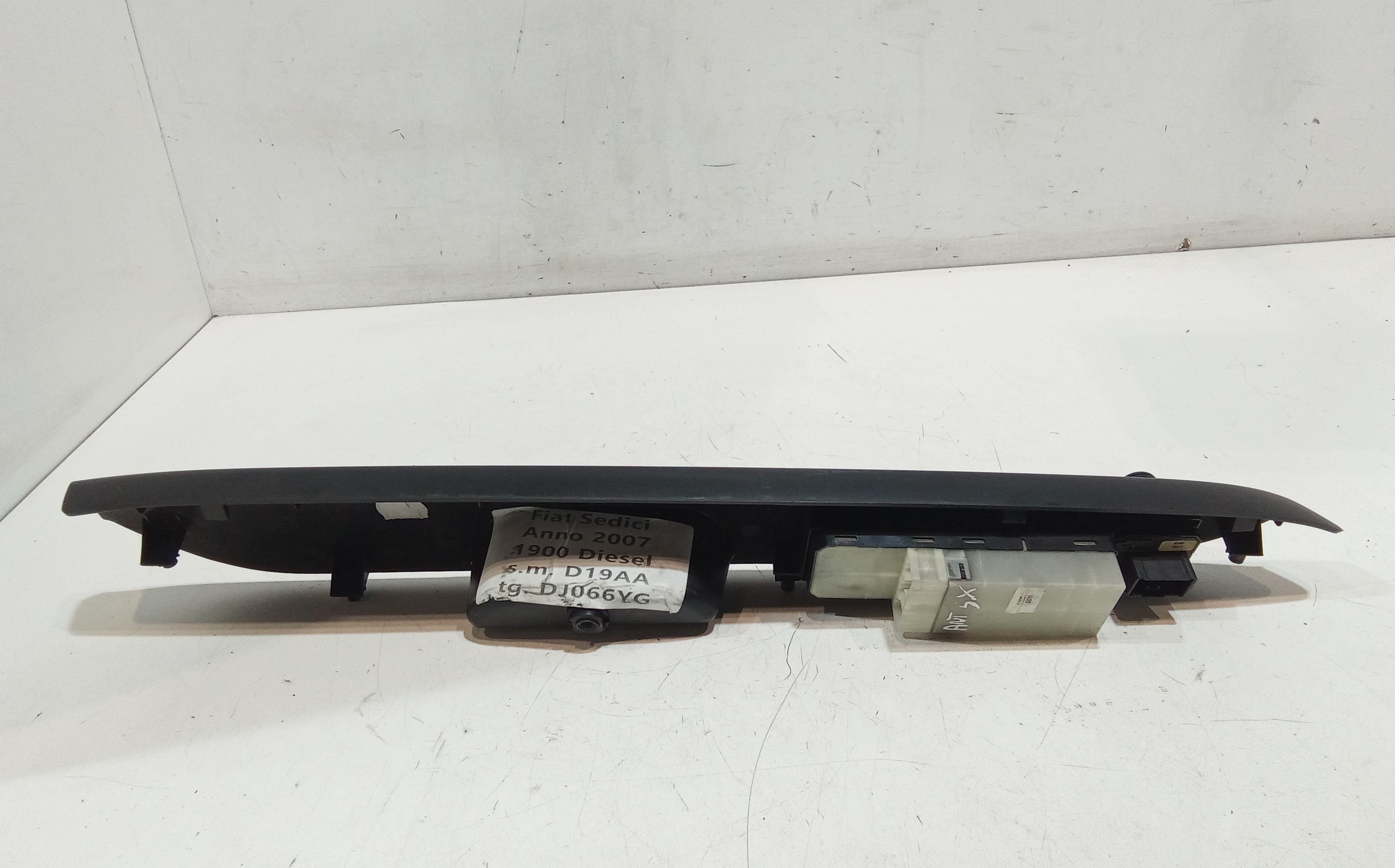 Pulsantiera anteriore sinistra Guida per Fiat Sedici 1 Serie (2006 - 2009)