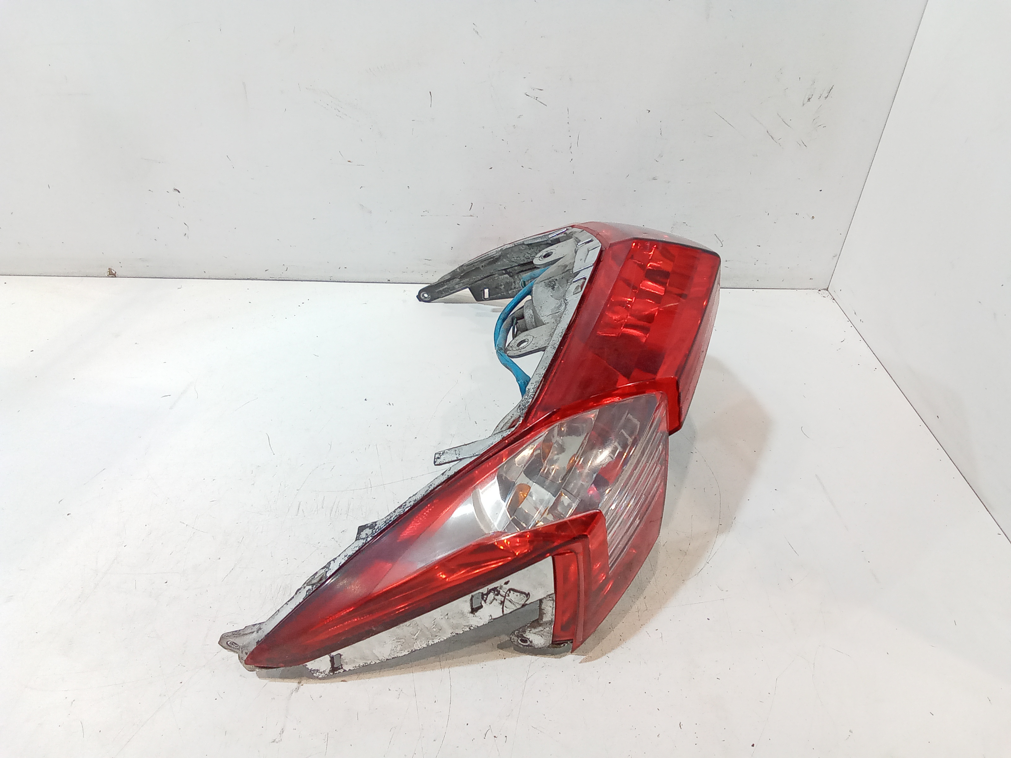 Stop posteriore per Kymco Downtown 200cc (2008 - >)