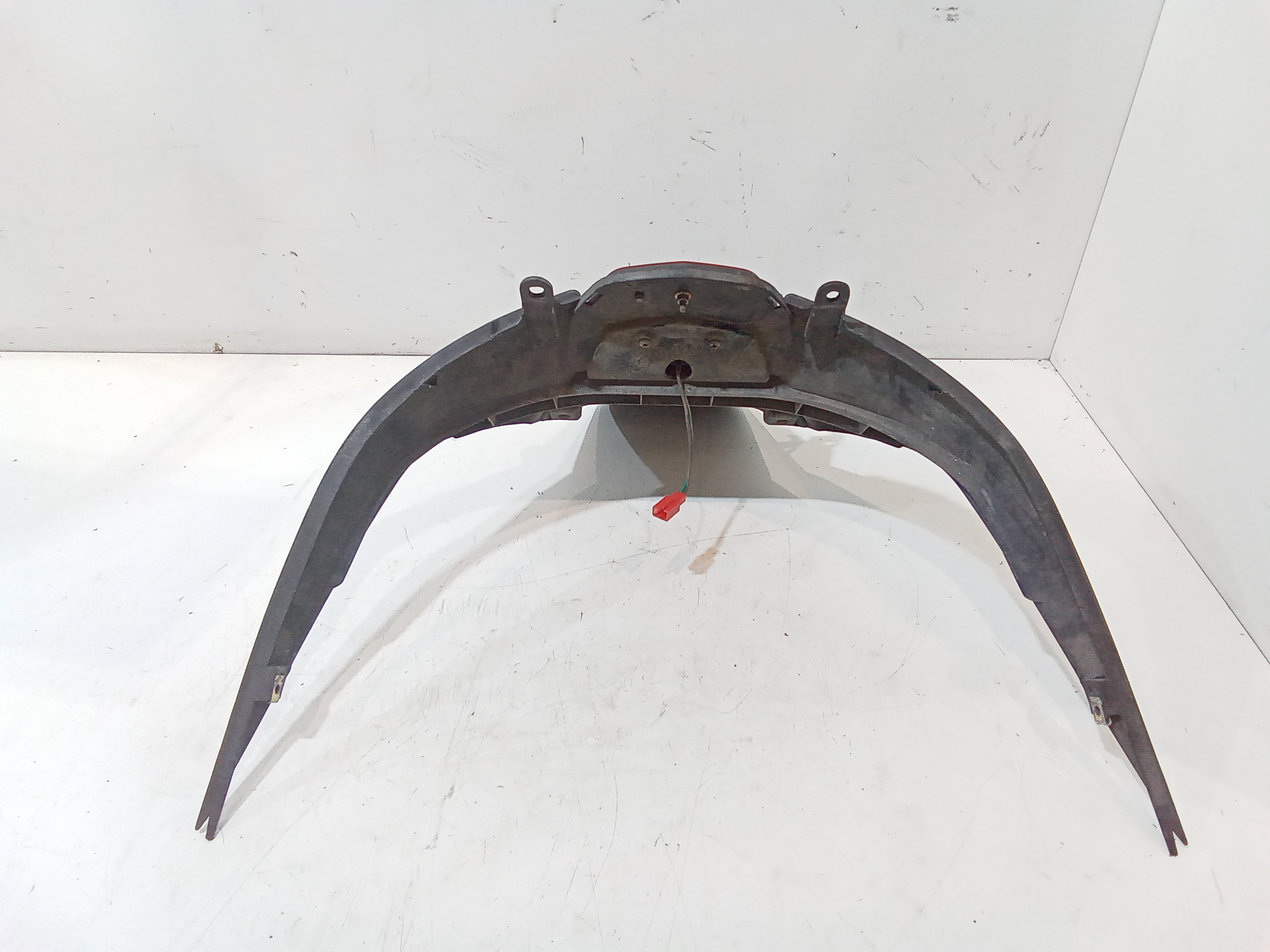 Parafango posteriore targa per Kymco Downtown 200cc (2008 - >)