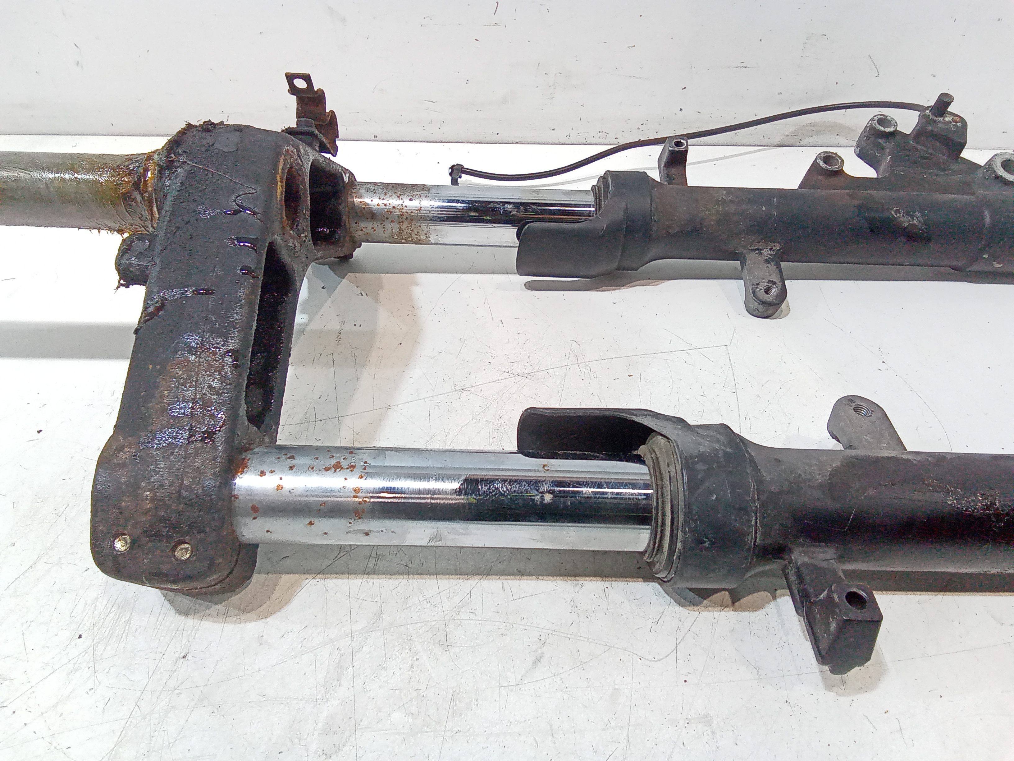 Forcella anteriore per Kymco Downtown 200cc (2008 - >)