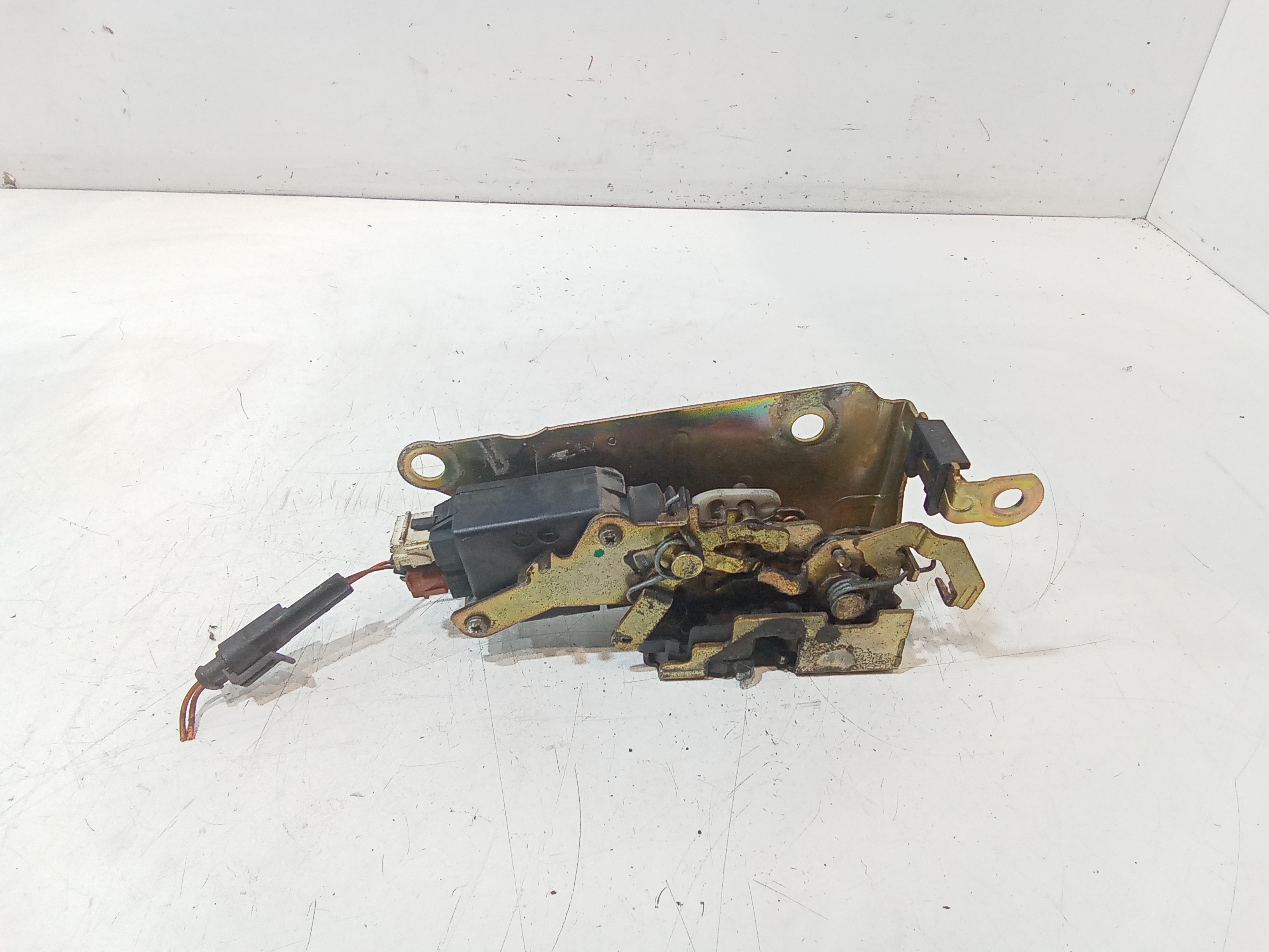 Serratura Anteriore Destra per Smart Fortwo Coup 1 Serie (1998 - 2003)