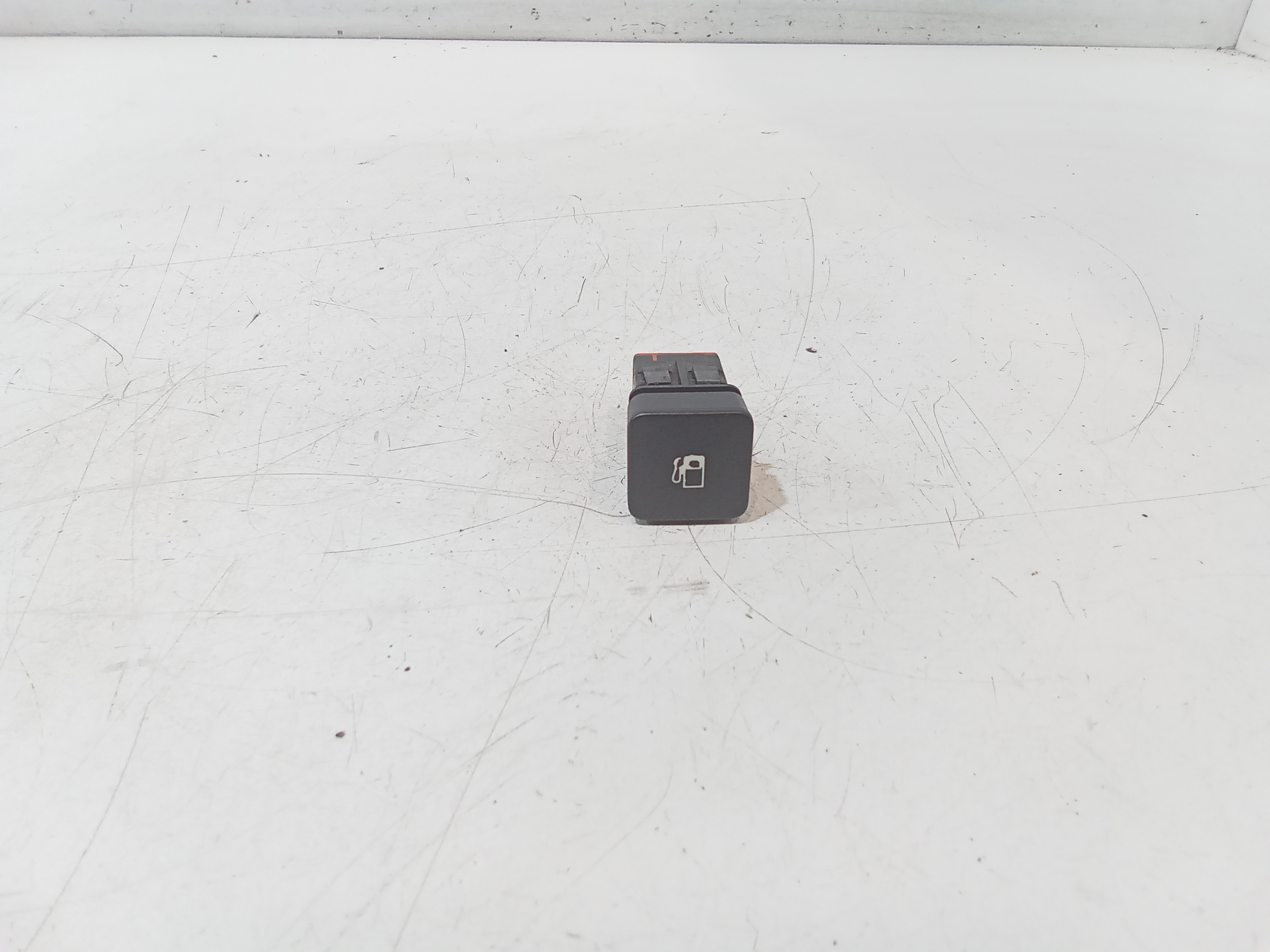 Pulsante apertura sportellino carburante per Citroen DS 4 (2011 - 2015)