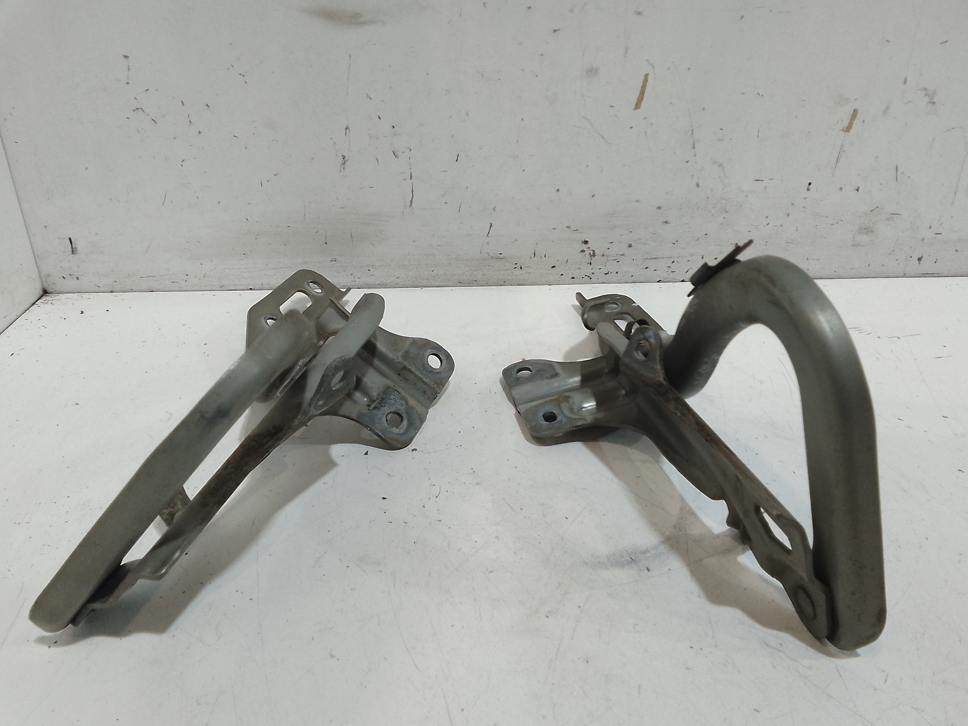 Cerniere cofano anteriore dx e sx per Fiat Sedici 1 Serie (2006 - 2009)