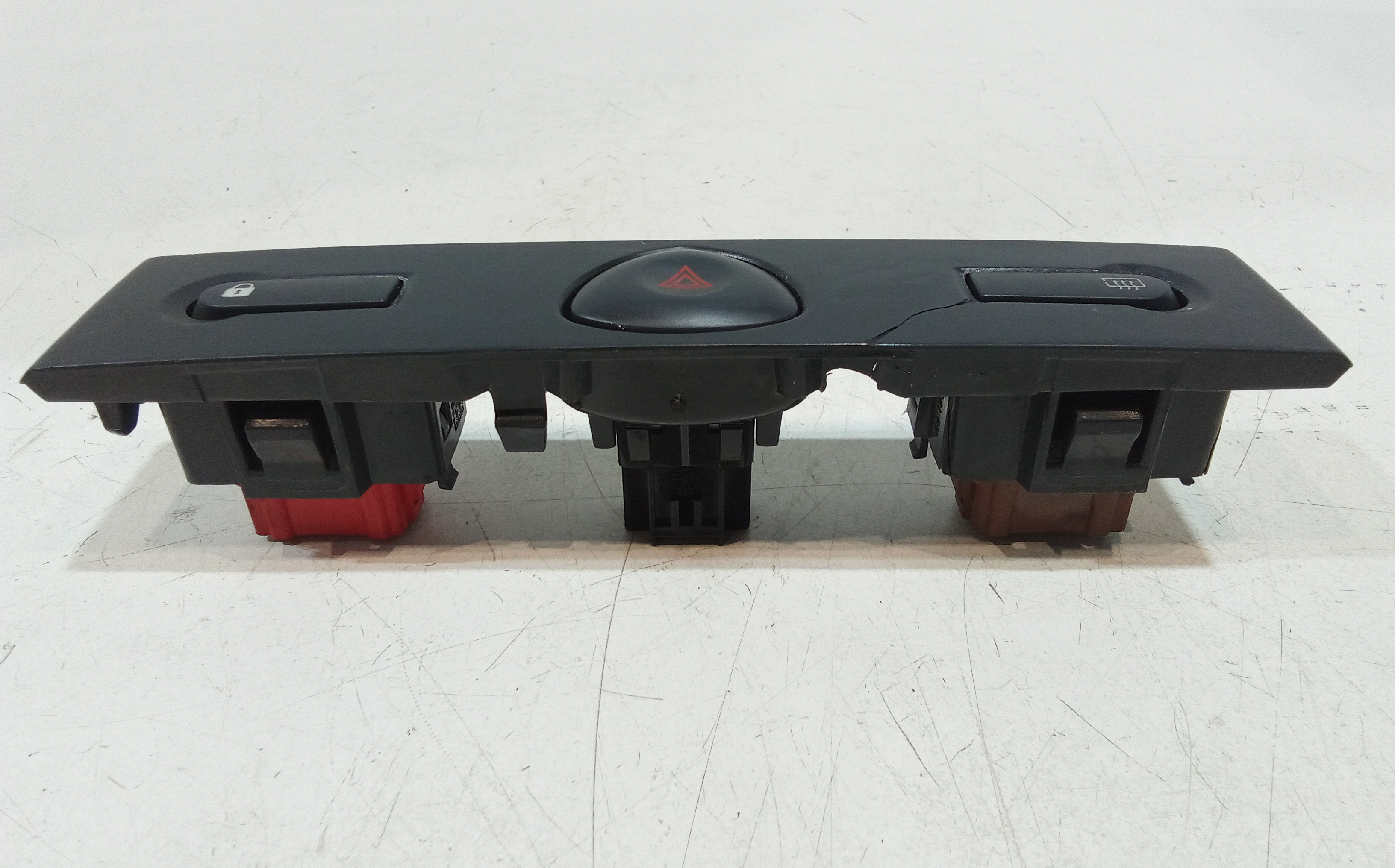 Pulsante luci di emergenza per Renault Clio Serie (01>05) (2001 - 2005)