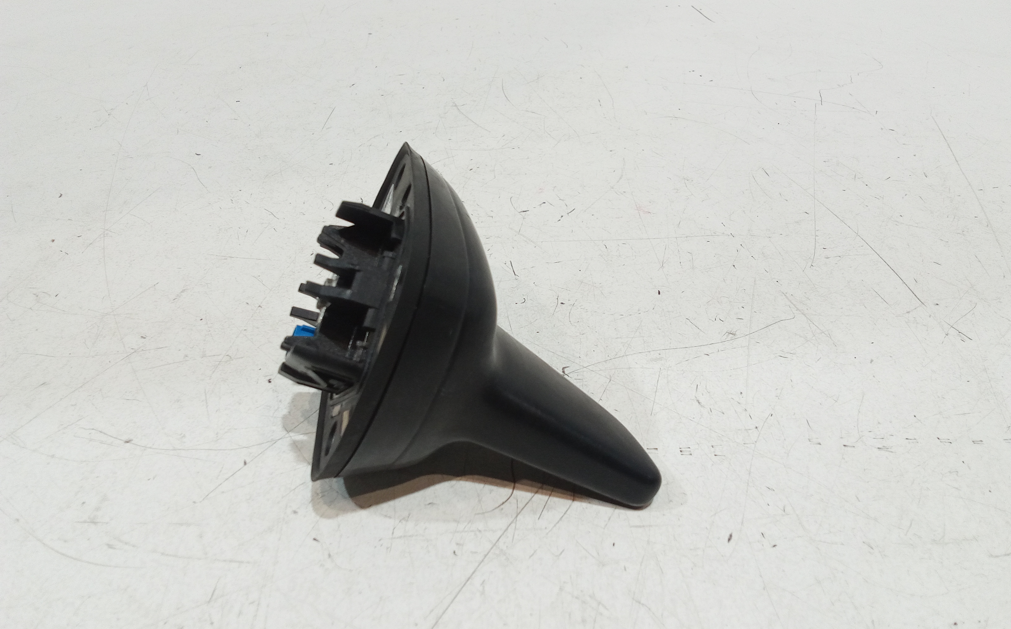 Antenna tetto per Volkswagen Golf 7 Berlina (12>) (2012 - In produzione)