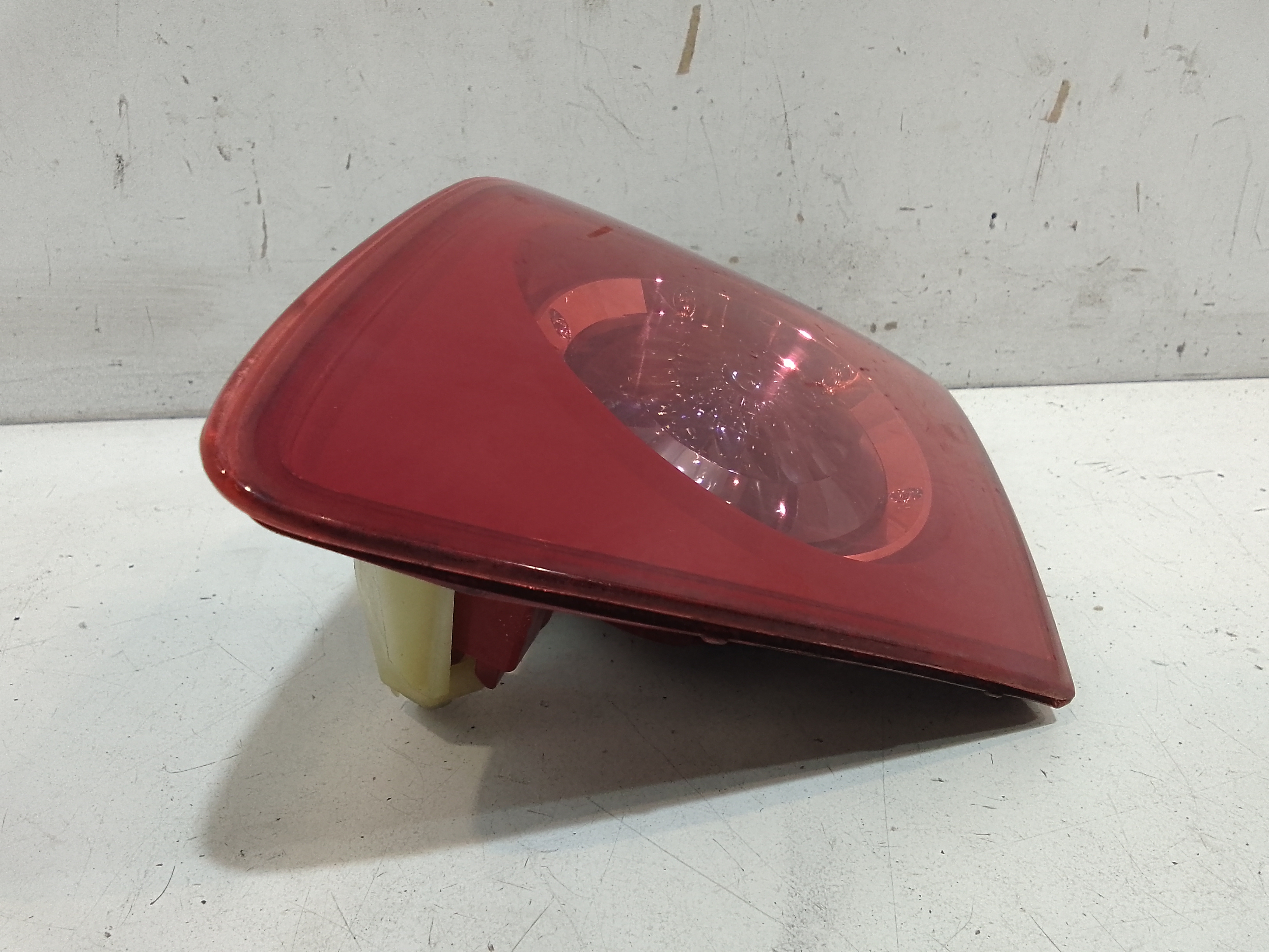 Stop Posteriore Destro Integrato nel Portello per Mazda 3 Berlina Serie (03>09) (2003 - 2009)