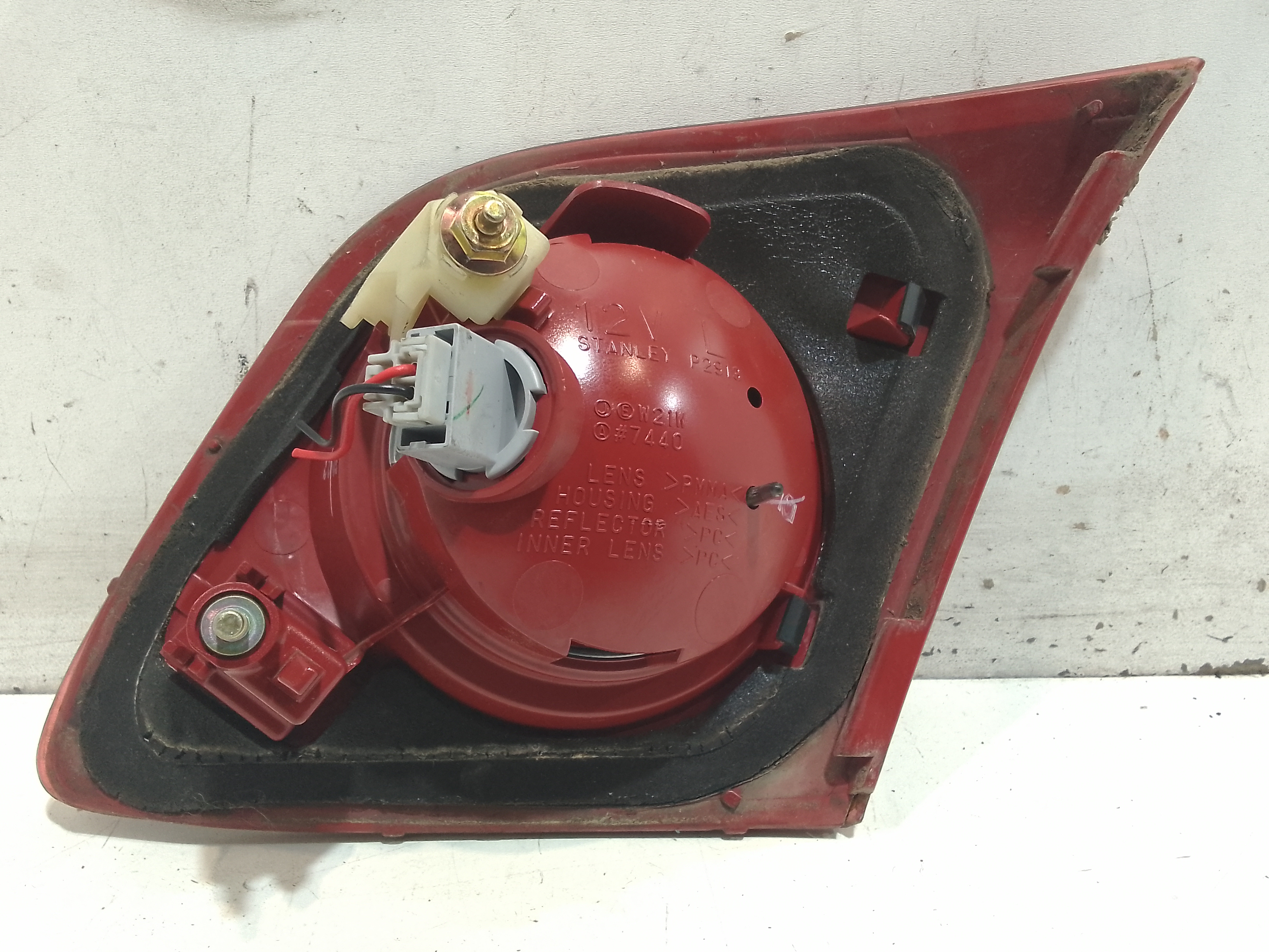 Stop Posteriore Sinistro Integrato nel Portello per Mazda 3 Berlina Serie (03>09) (2003 - 2009)