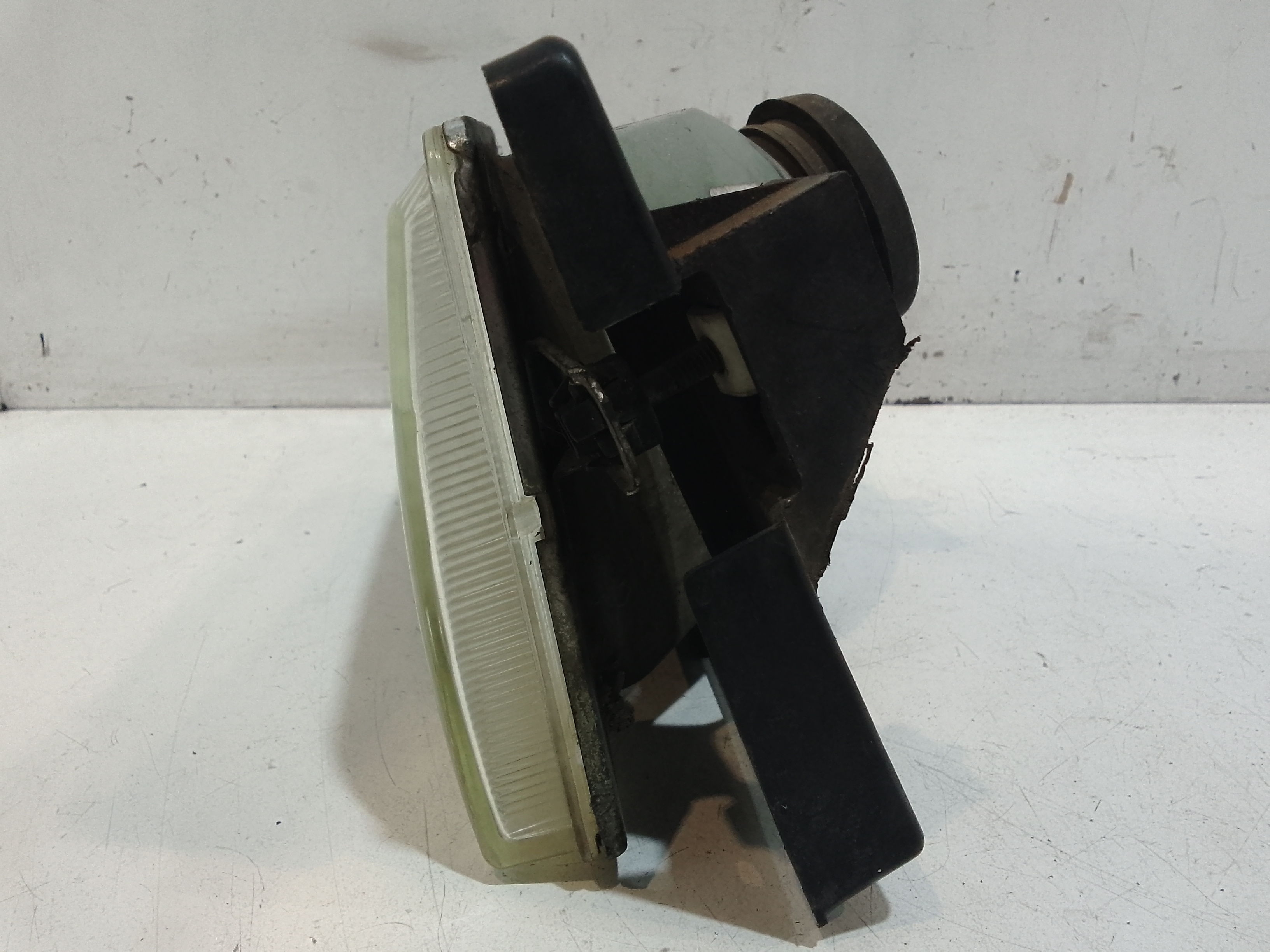 Faro anteriore Destro Passeggero per Volkswagen Polo 2 Serie (1981 - 1994)