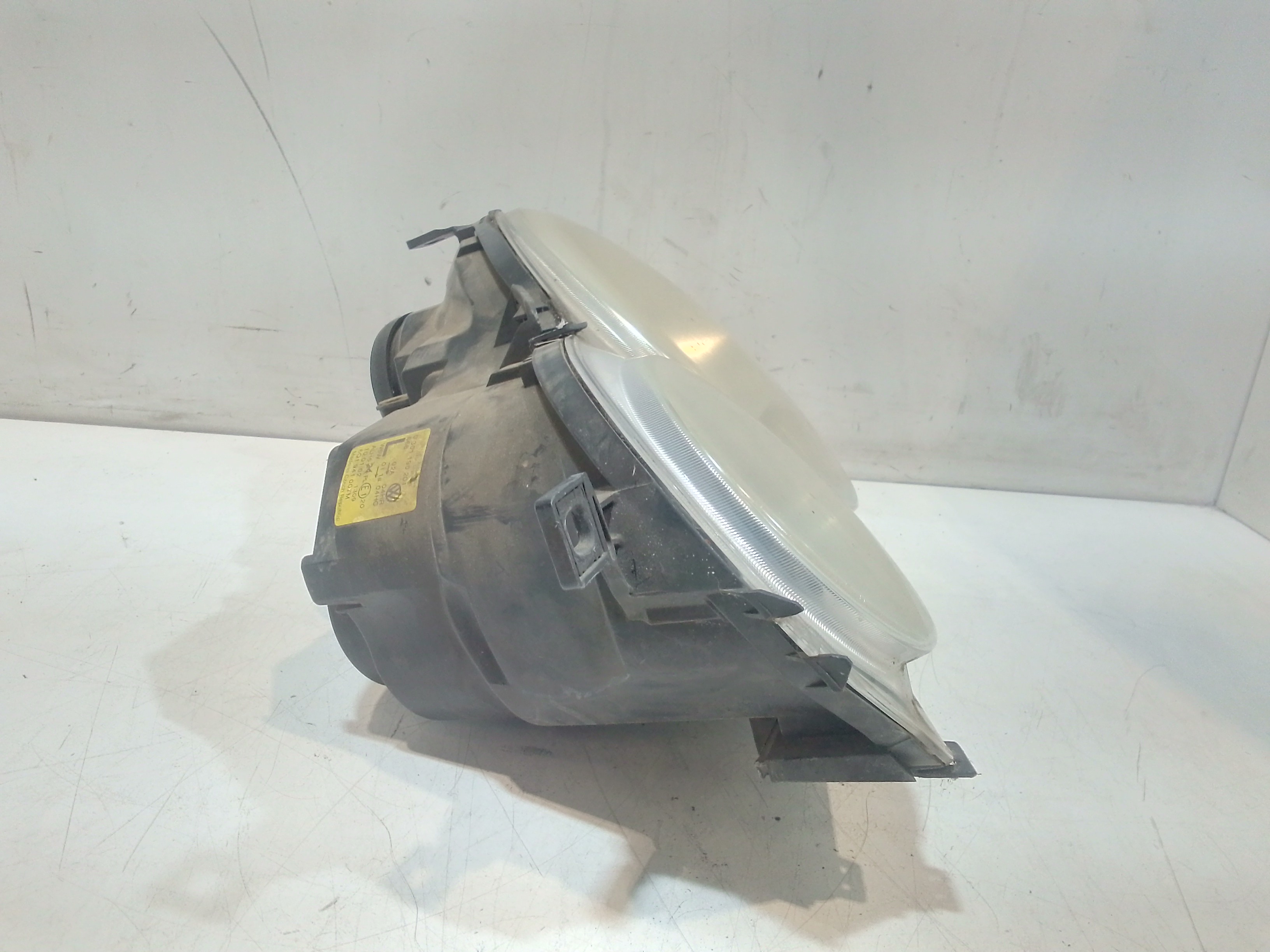 Faro anteriore Sinistro Guida per Volkswagen Polo 4 Serie (2001 - 2009)