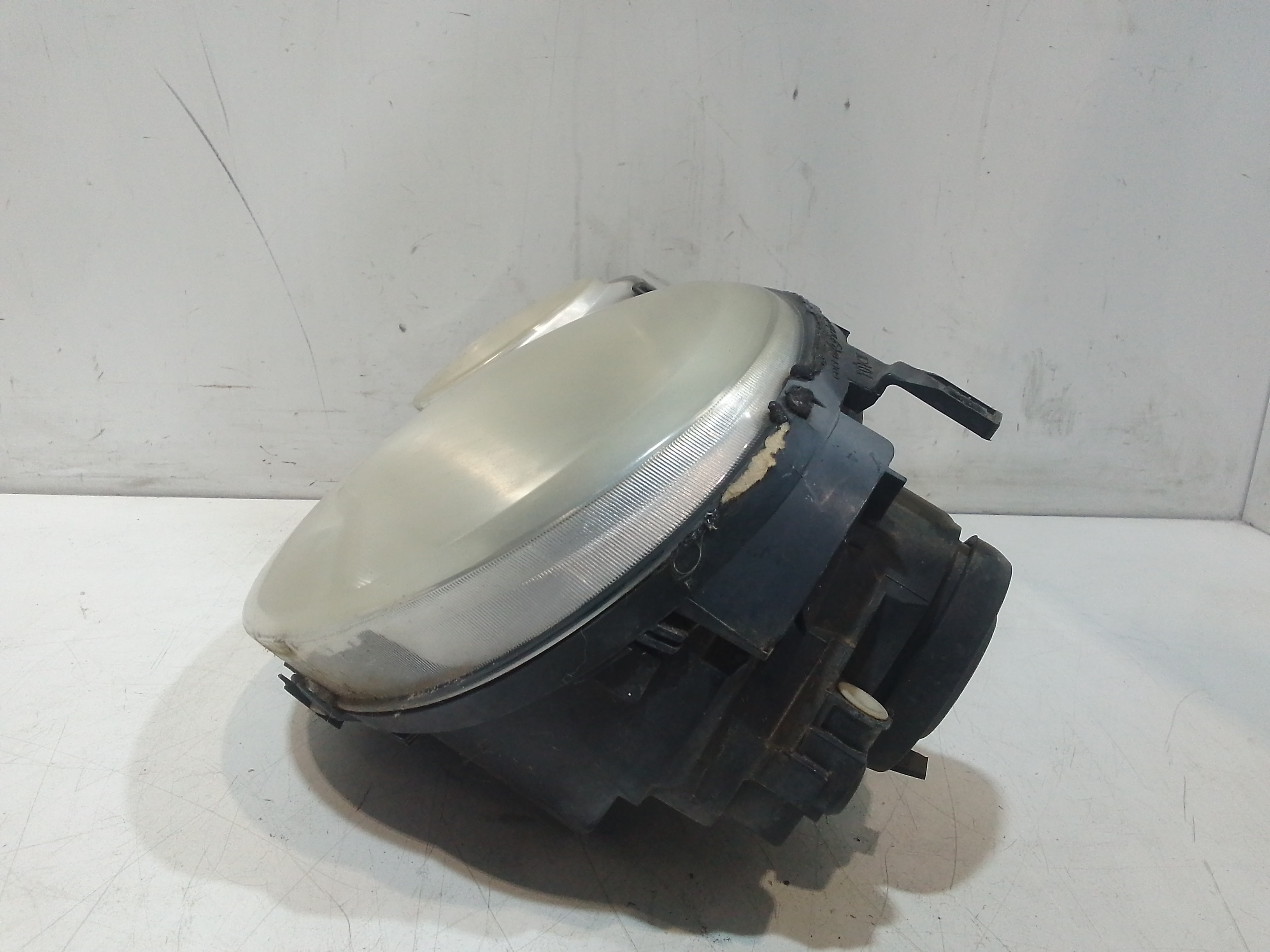 Faro anteriore Sinistro Guida per Volkswagen Polo 4 Serie (2001 - 2009)