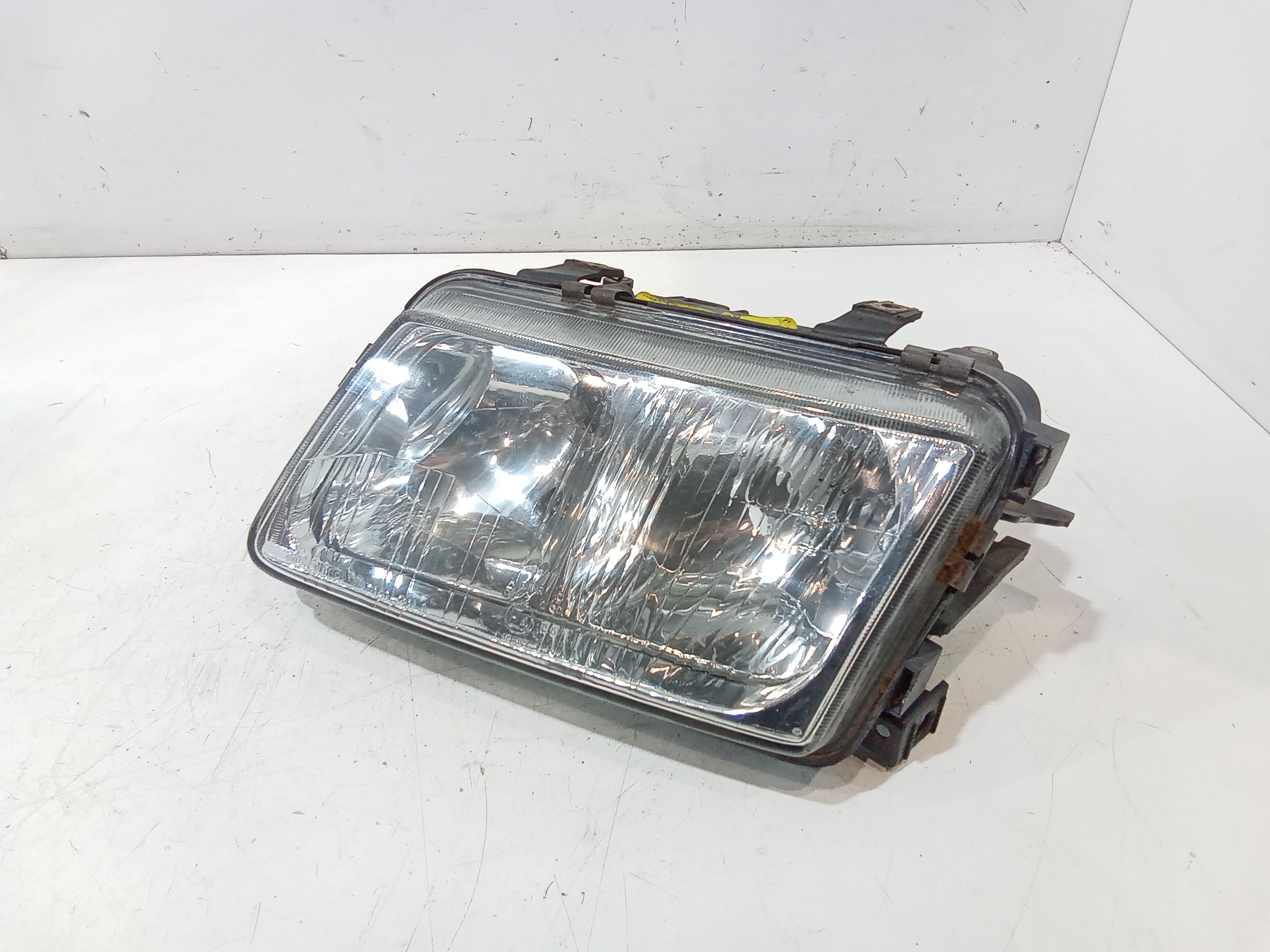 Faro anteriore Sinistro Guida per Audi A3 Serie (8l1) (96>03) (1996 - 2003)