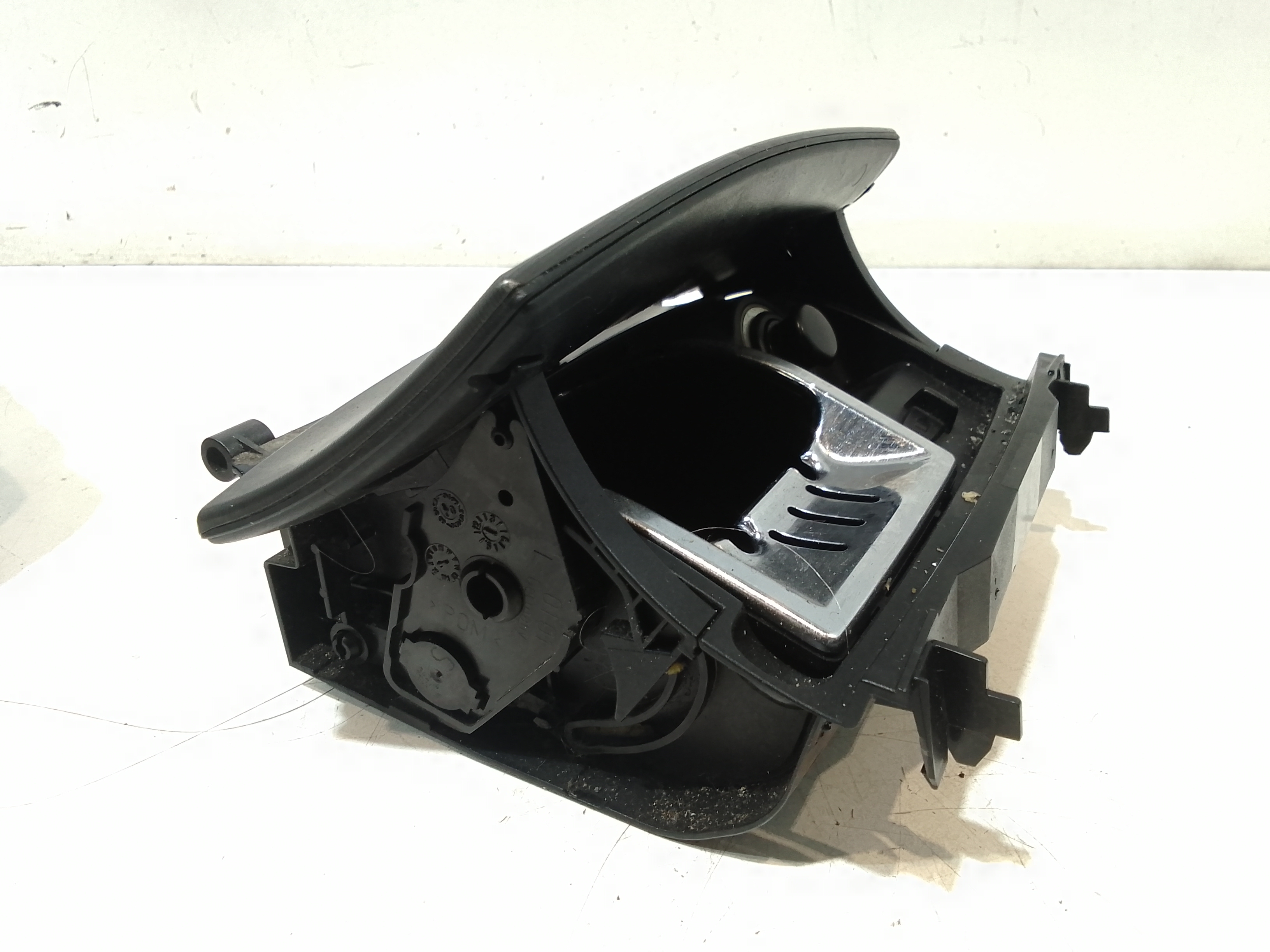 Posacenere per Mercedes Classe C Berlina W203 2 Serie (2004 - 2007)