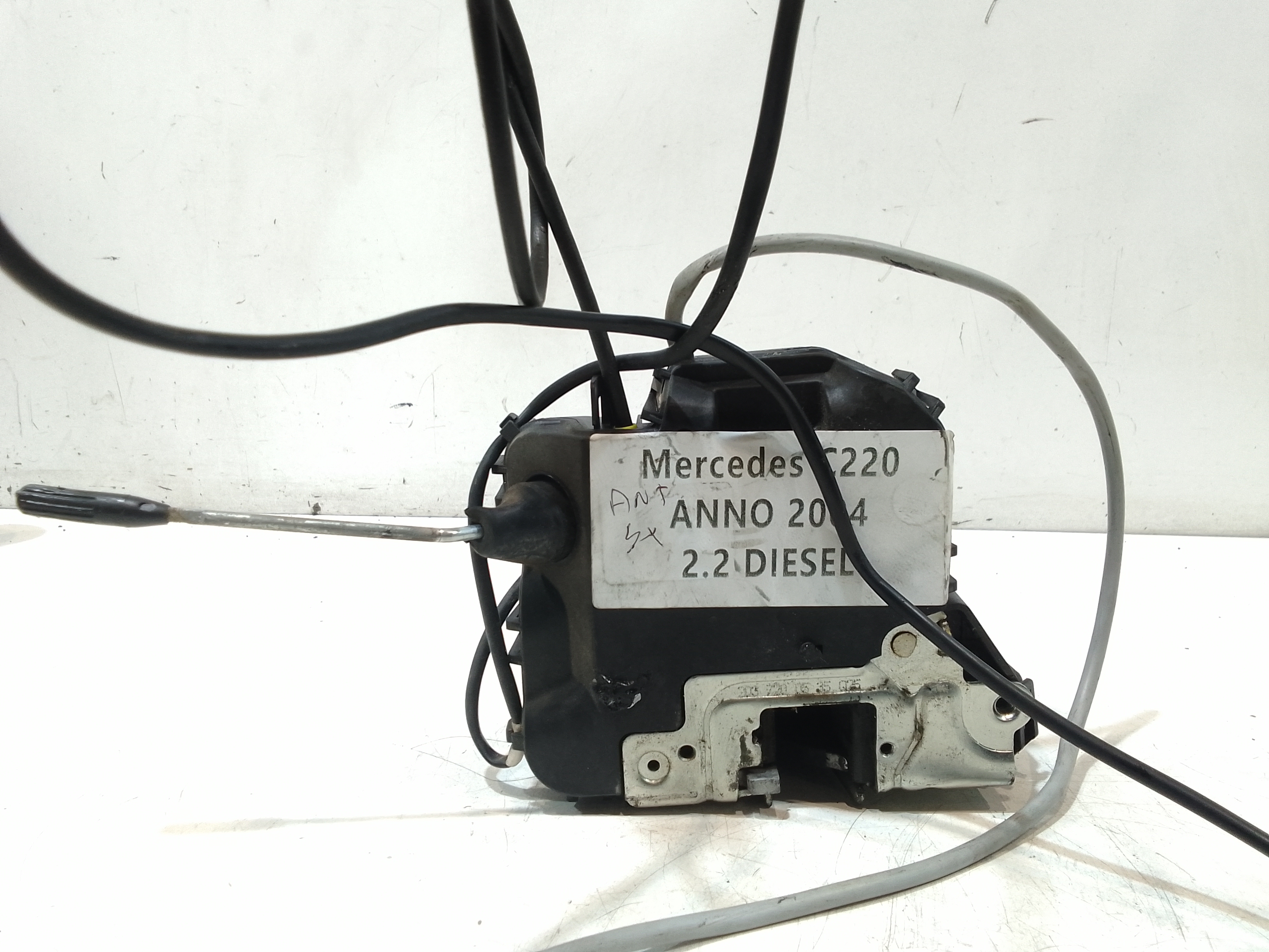 Serratura Anteriore Sinistra per Mercedes Classe C Berlina W203 2 Serie (2004 - 2007)