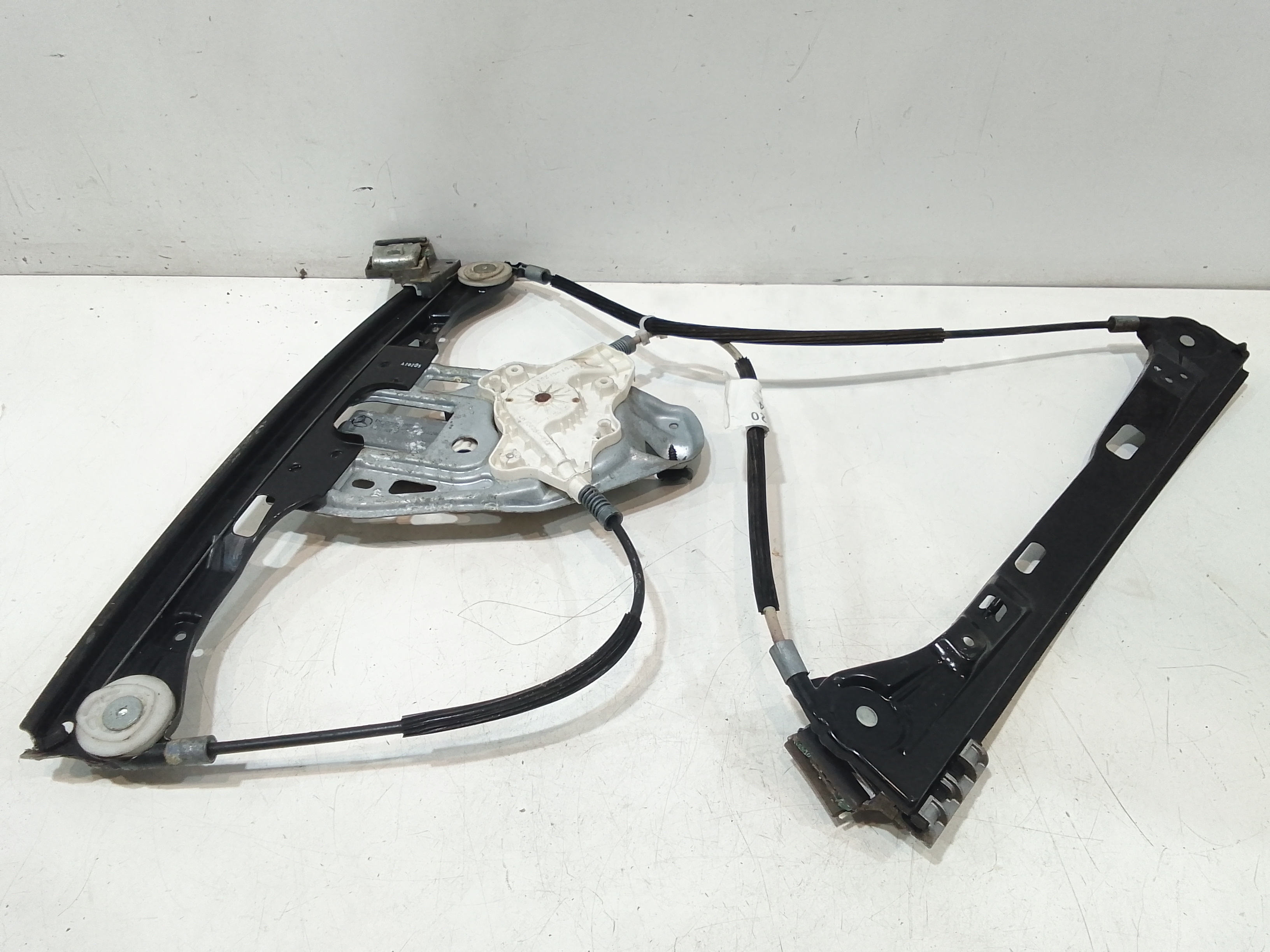 Cremagliera anteriore sinistra Guida per Mercedes Classe C Berlina W203 2 Serie (2004 - 2007)