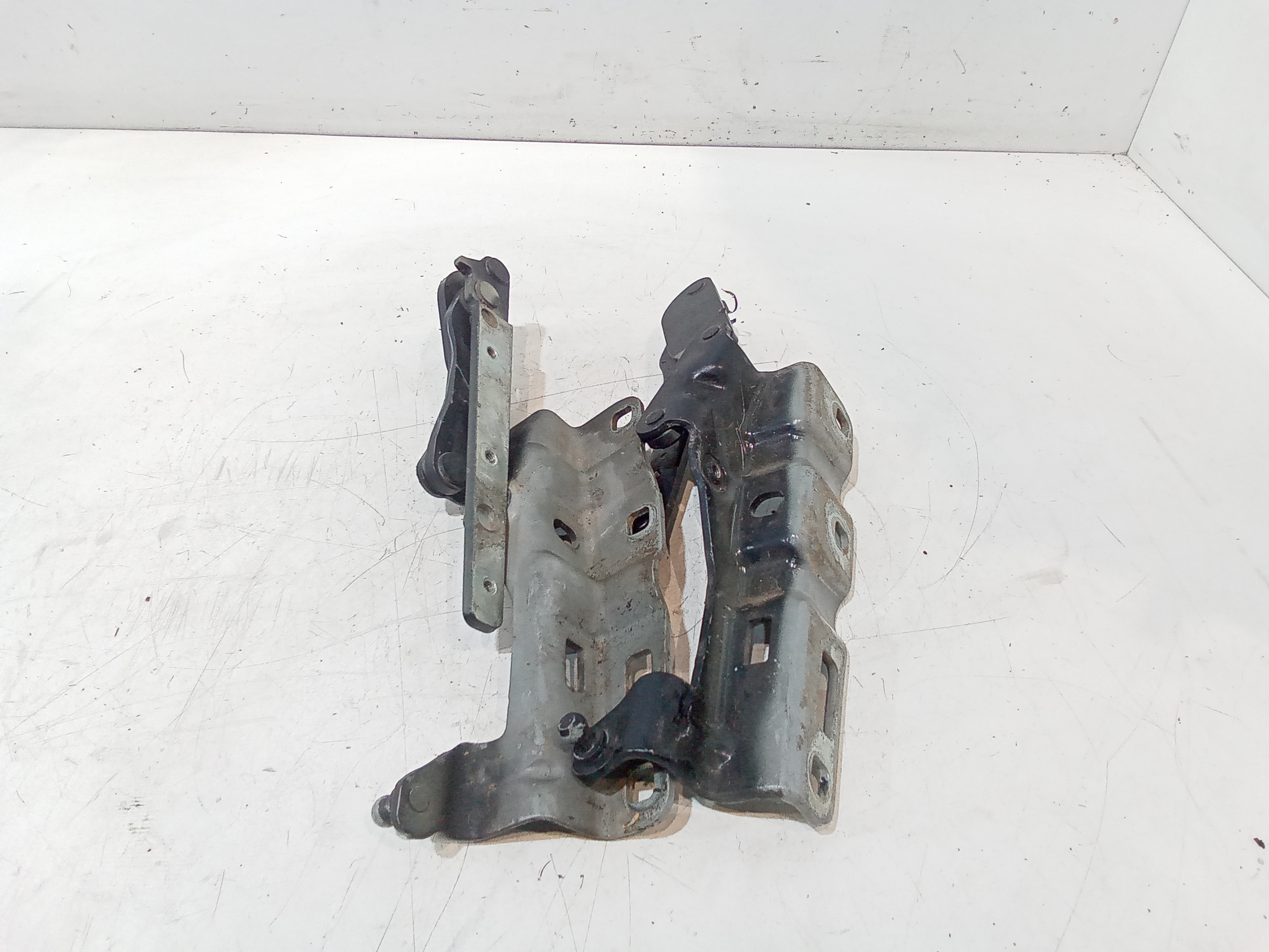 Cerniere cofano anteriore dx e sx per Mercedes Classe C Berlina W203 2 Serie (2004 - 2007)