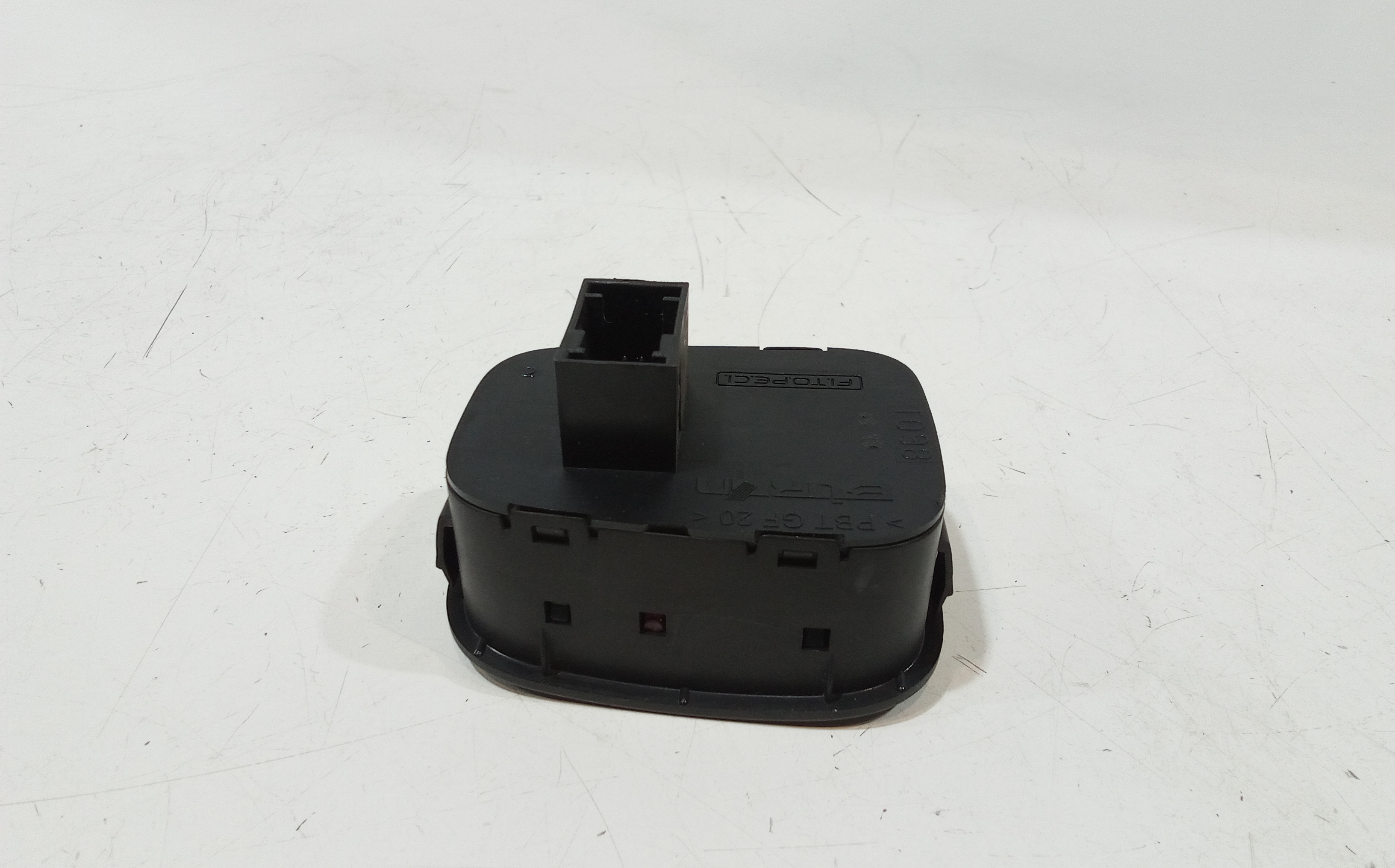 Pulsante luci di emergenza per Fiat Fiorino 2 Serie (2007 - In produzione)