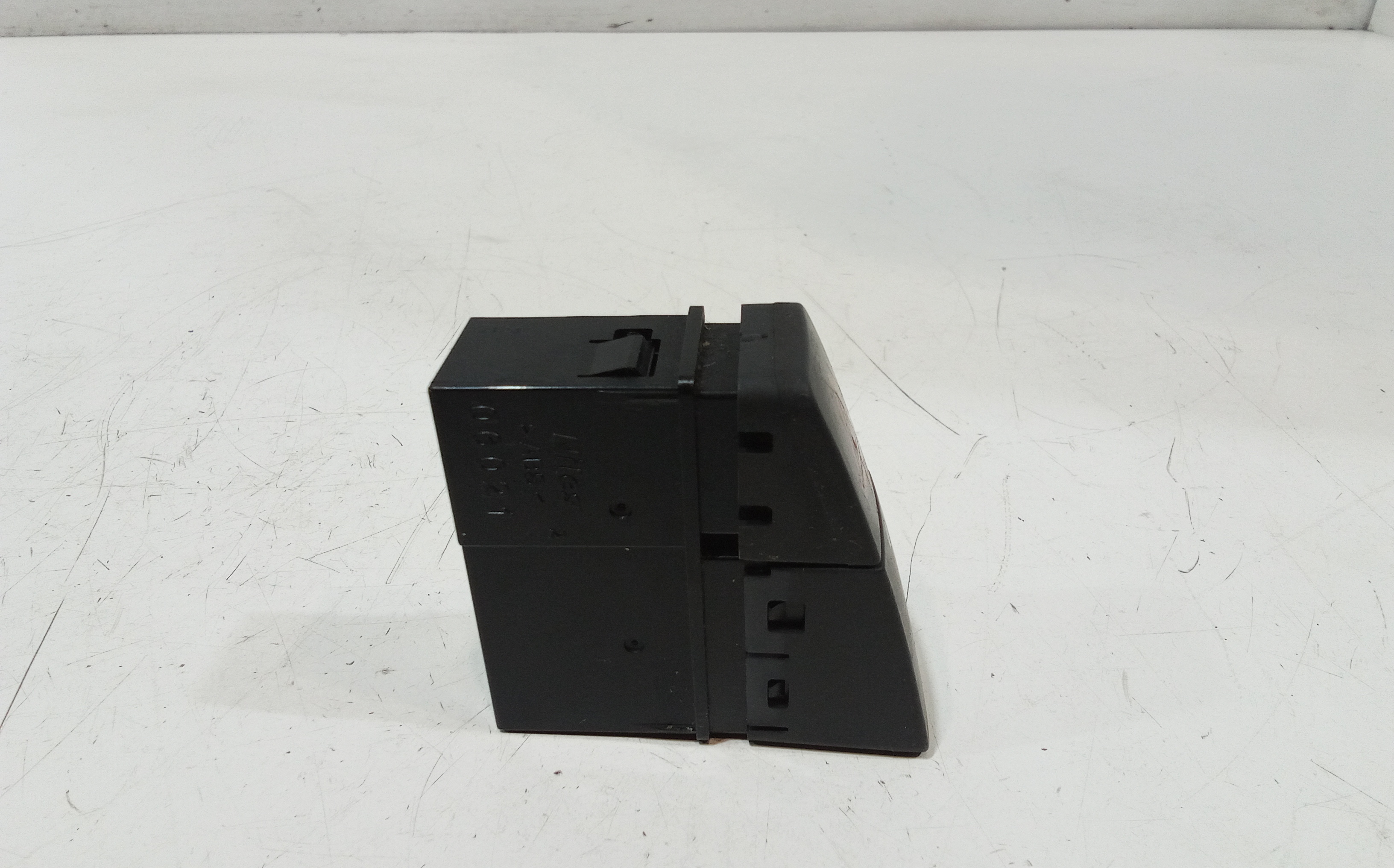 Pulsante luci di emergenza per Fiat Sedici 2 Serie (2009 - In produzione)