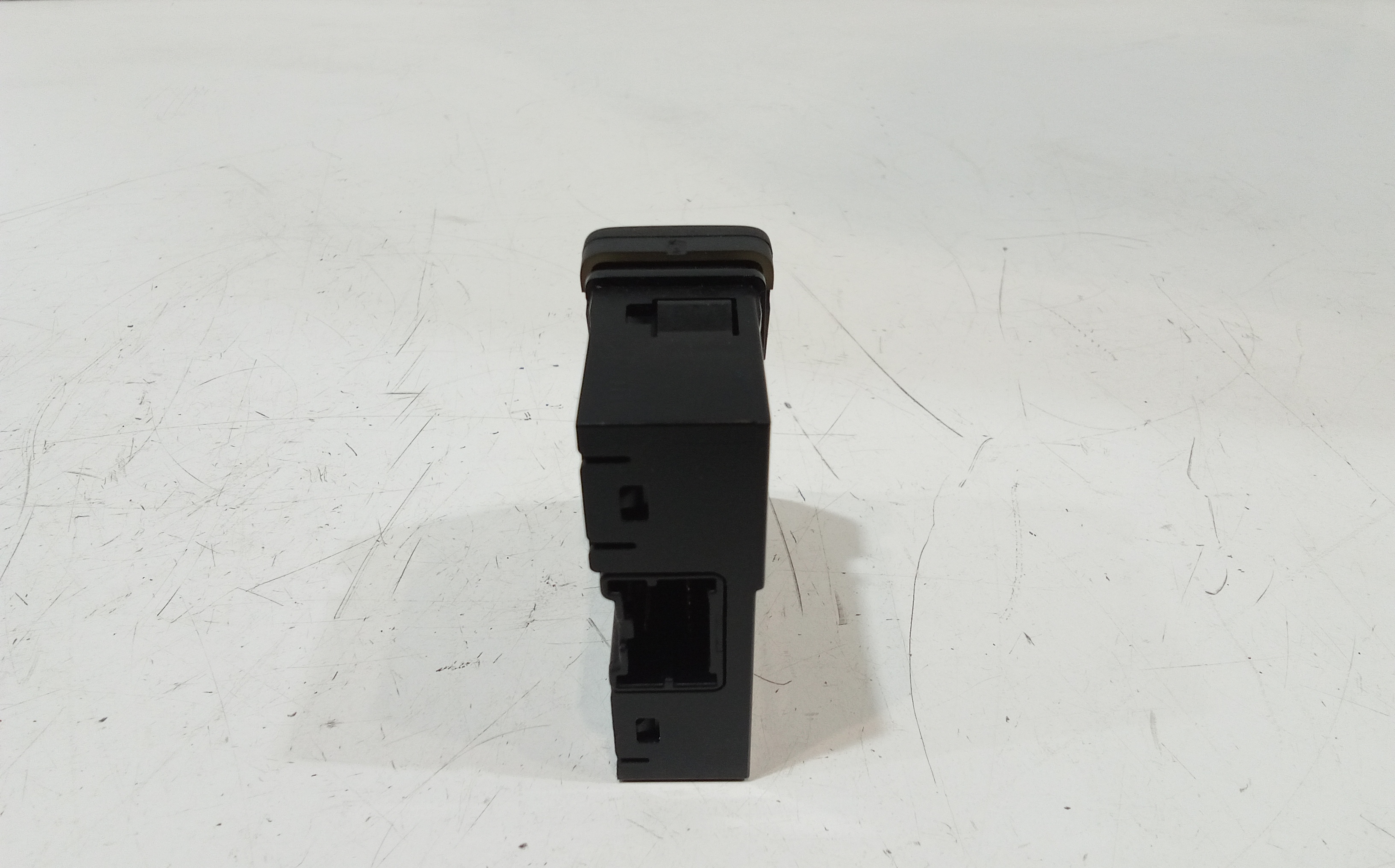 Pulsante luci di emergenza per Fiat Sedici 2 Serie (2009 - In produzione)