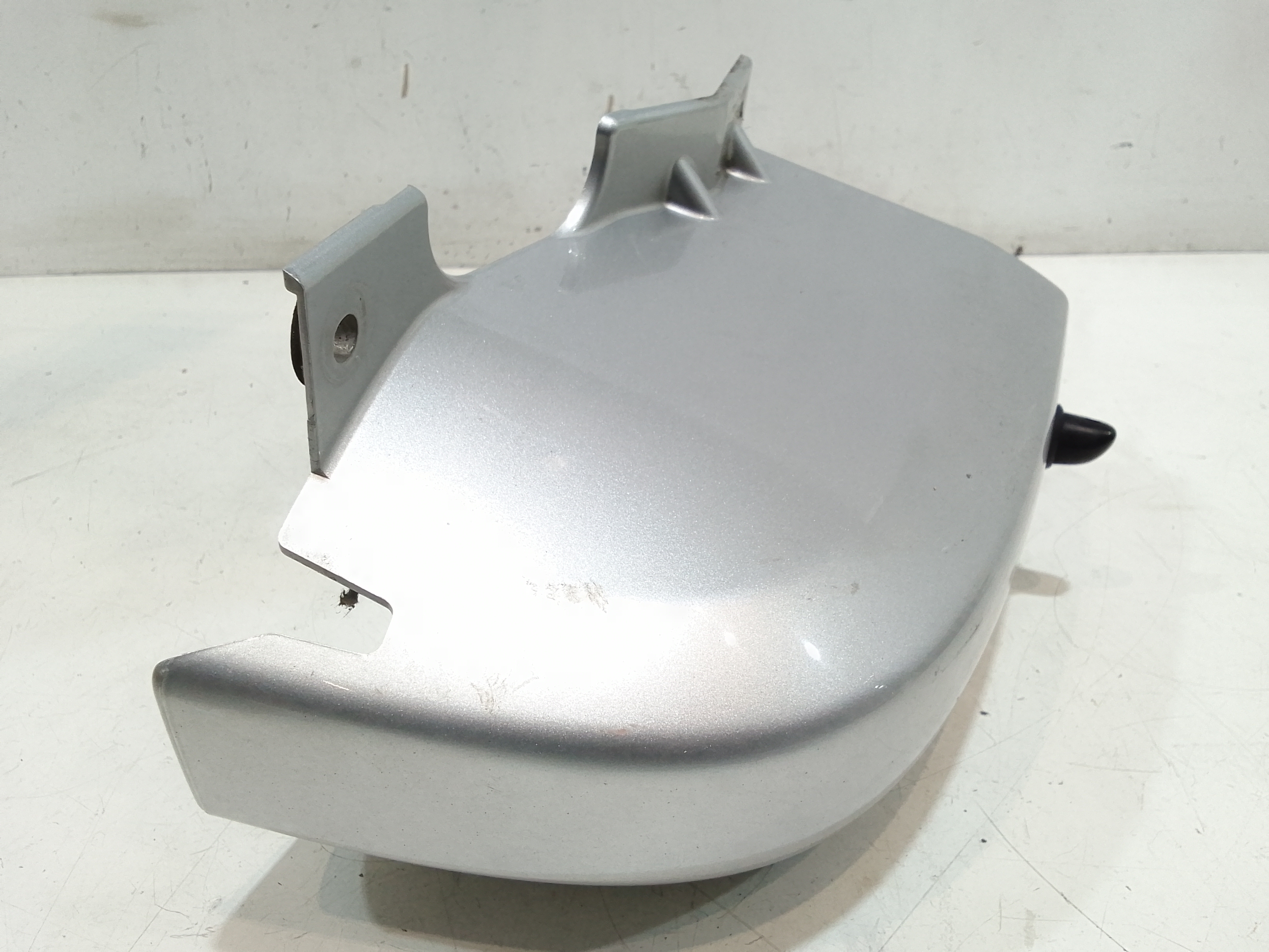 Modanatura fanale posteriore lato sinistro per Opel Vivaro Serie (14>) (2014 - In produzione)