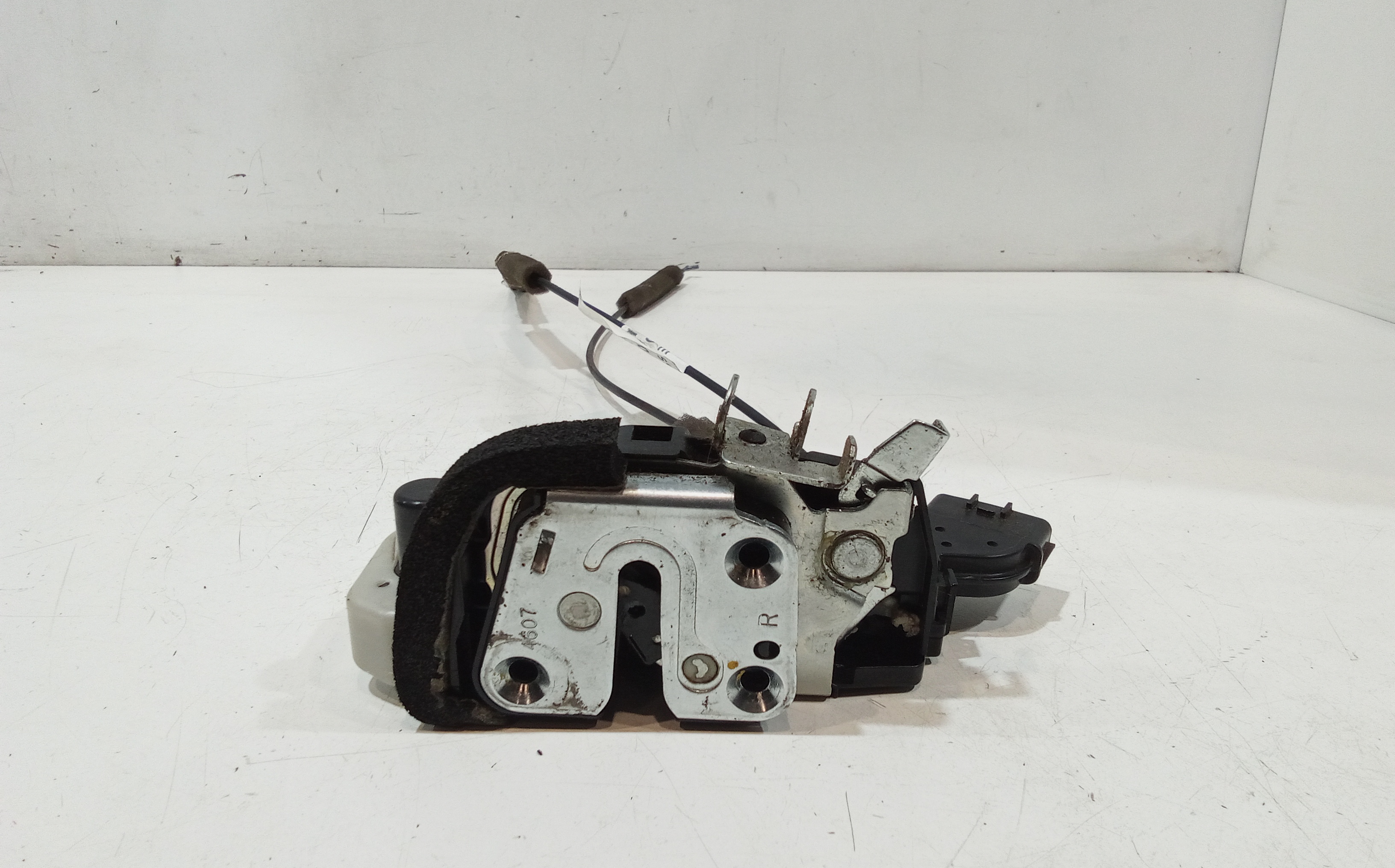 Serratura Anteriore Destra per Nissan Micra 7 Serie (2010 - 2016)