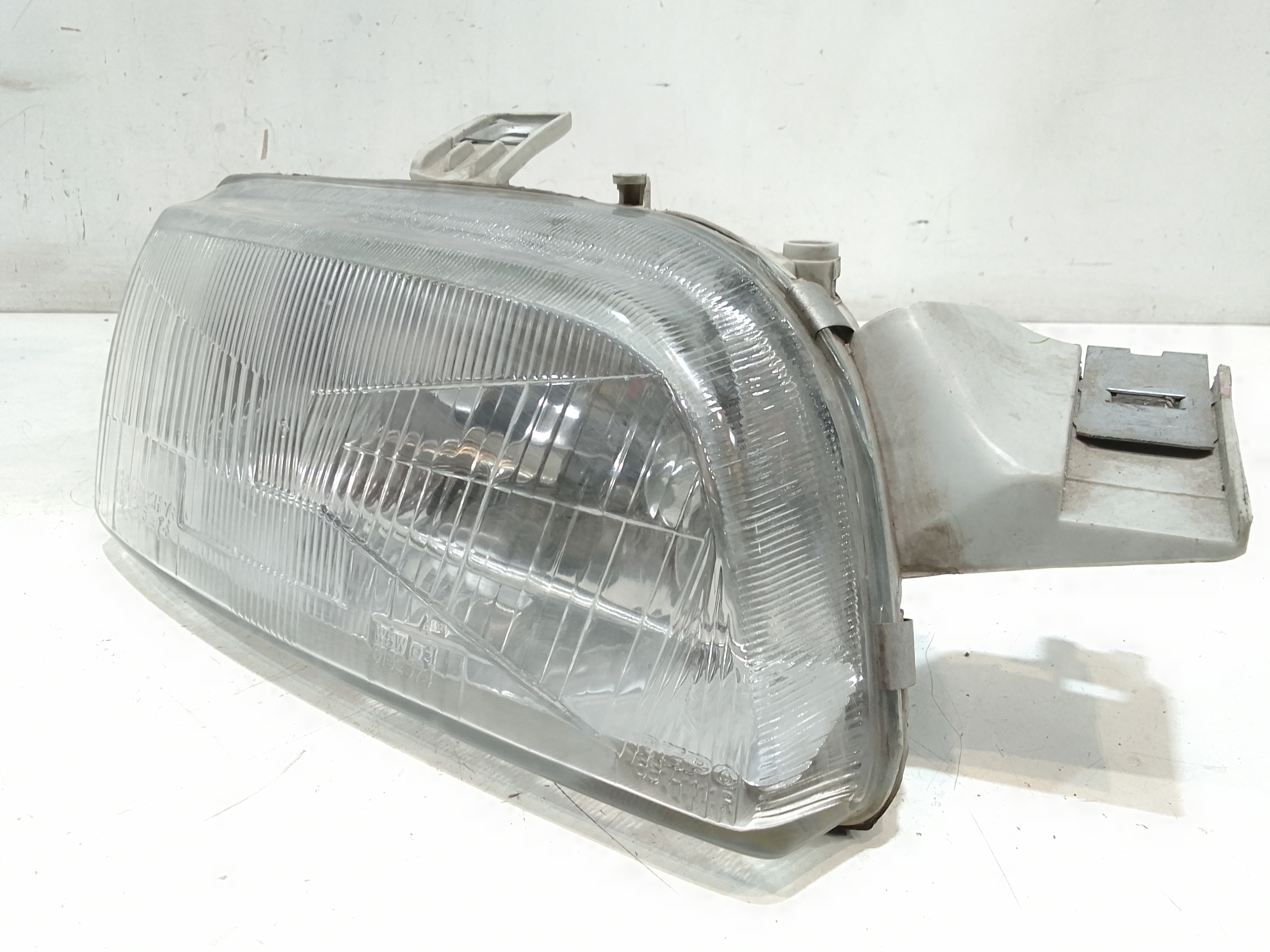 Faro anteriore Destro Passeggero per Fiat Punto Berlina 3p (1993 - 1999)
