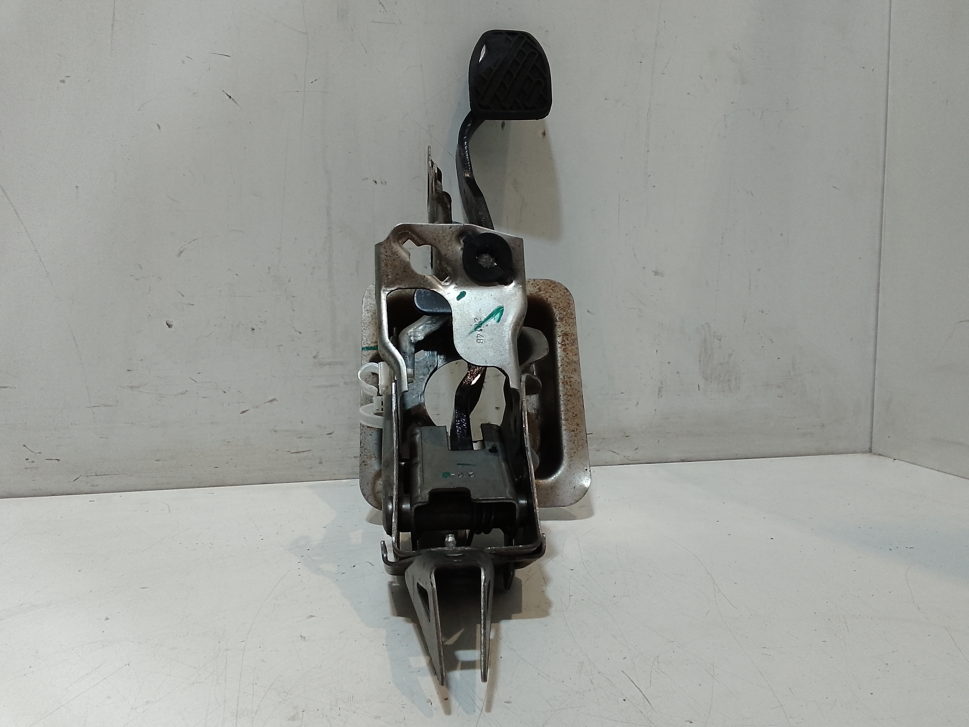 Pedale Freno per Nissan Micra 7 Serie (2010 - 2016)