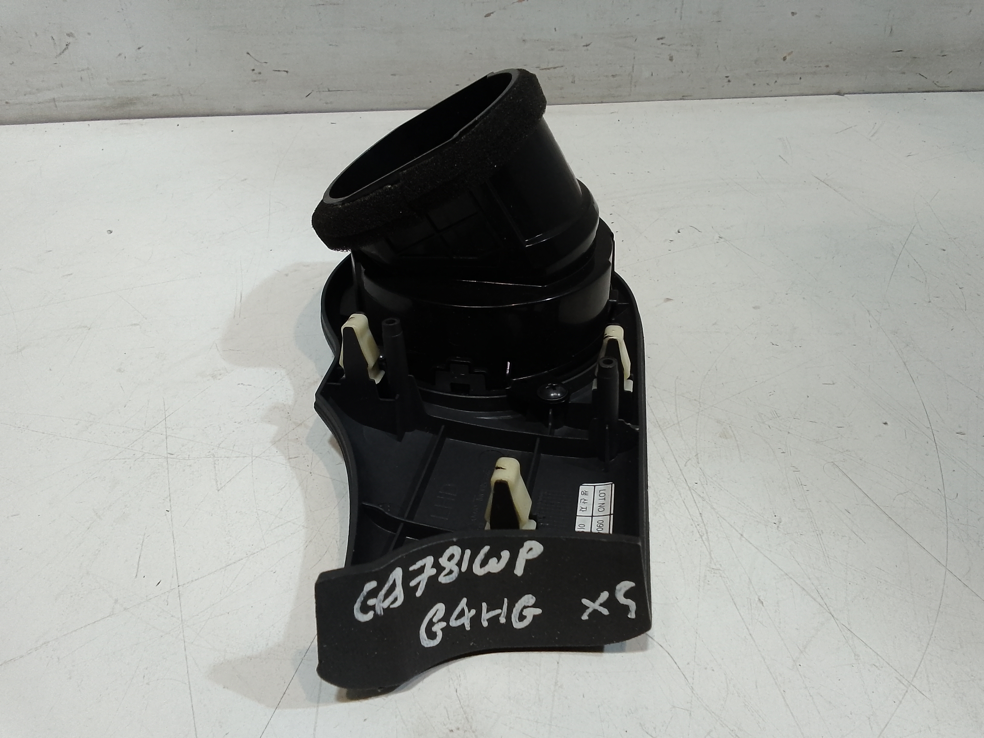 Bocchetta aria cruscotto lato guida per Hyundai I10 1 Serie (2007 - 2011)