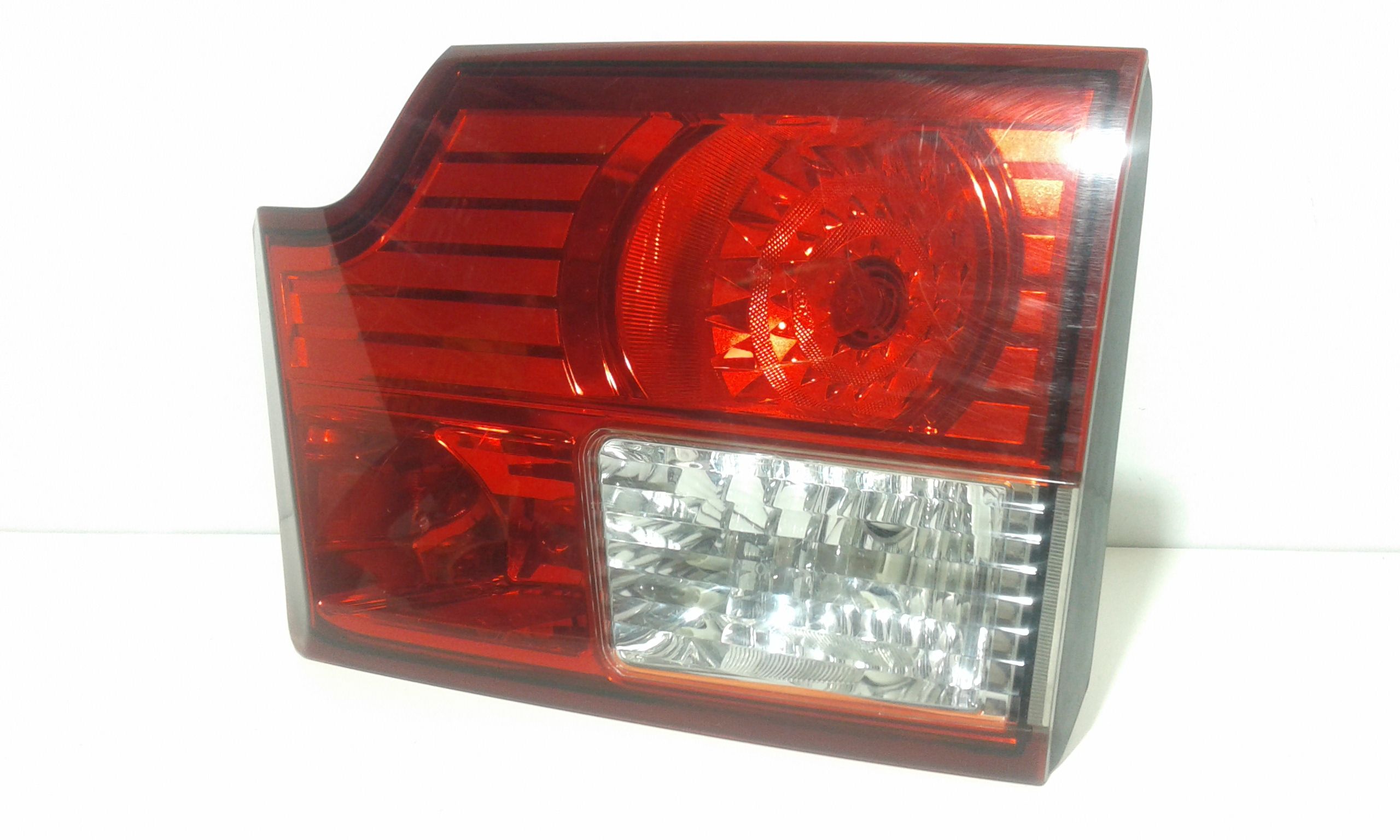 Stop Posteriore Destro Integrato nel Portello SSANGYONG Kyron 2 Serie