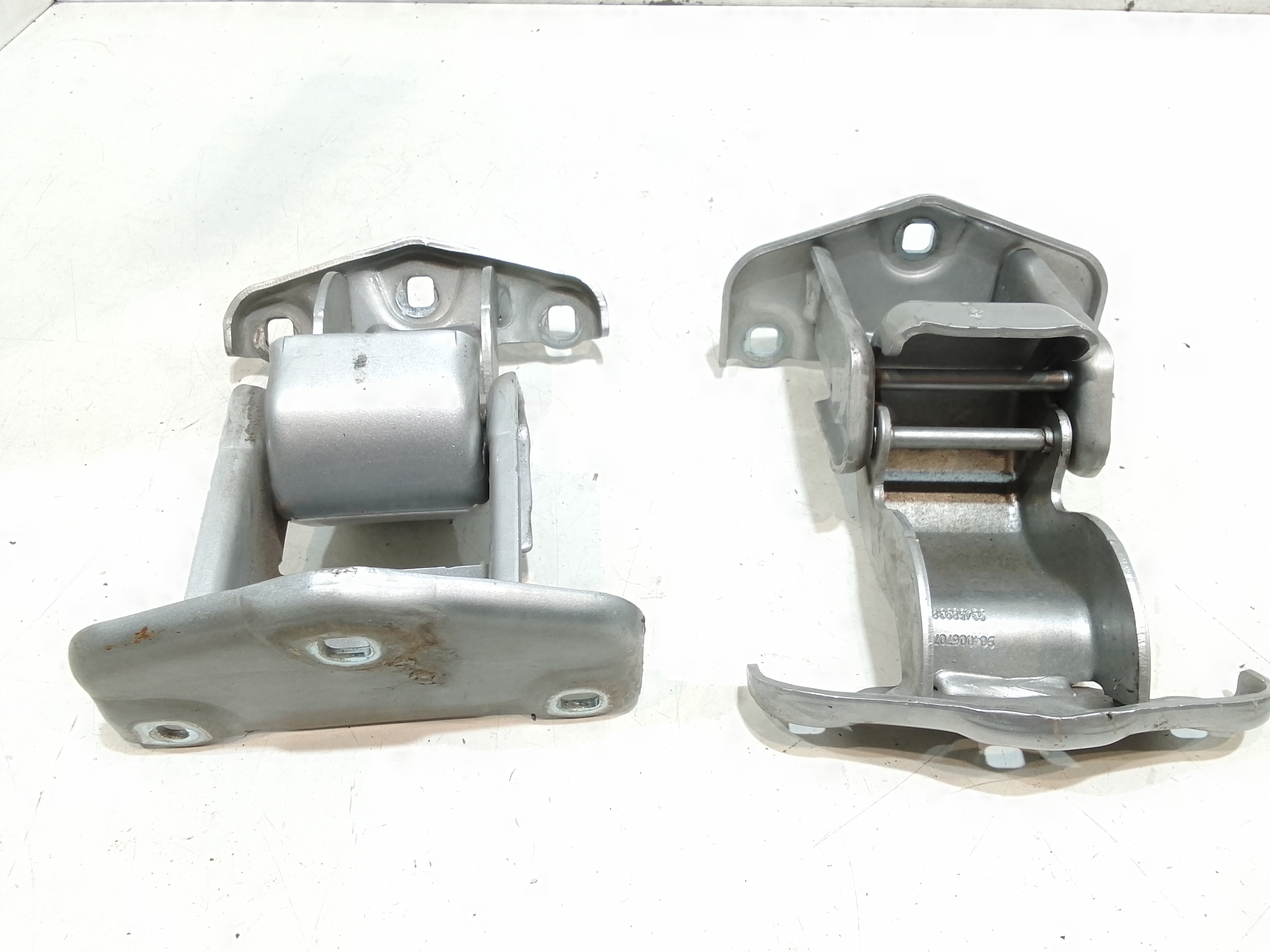 Coppia cerniere porta posteriore DX per Opel Vivaro Serie (14>) (2014 - In produzione)