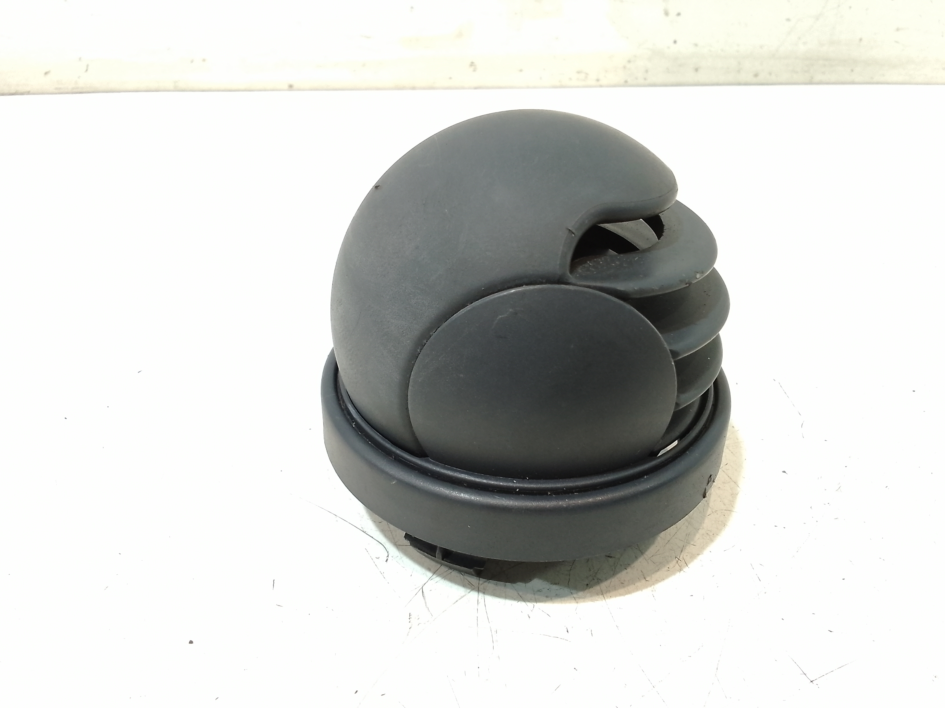 Bocchetta aria cruscotto lato passeggero per Smart Fortwo Coup 1 Serie (1998 - 2003)