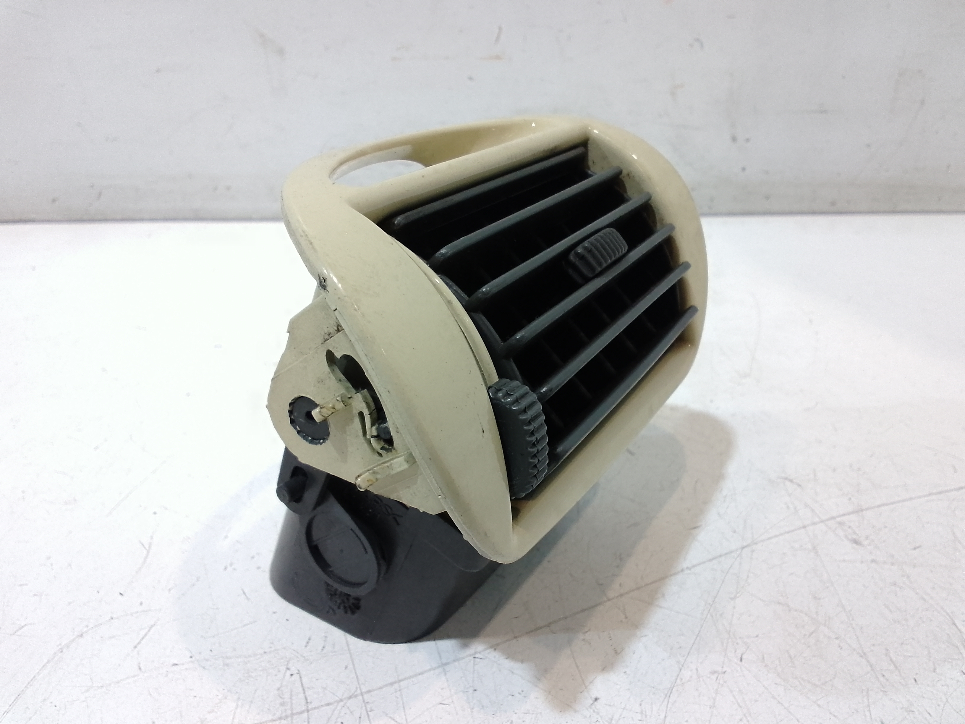 Bocchetta aria cruscotto lato passeggero per Fiat Seicento Serie (00>05) (2000 - 2005)