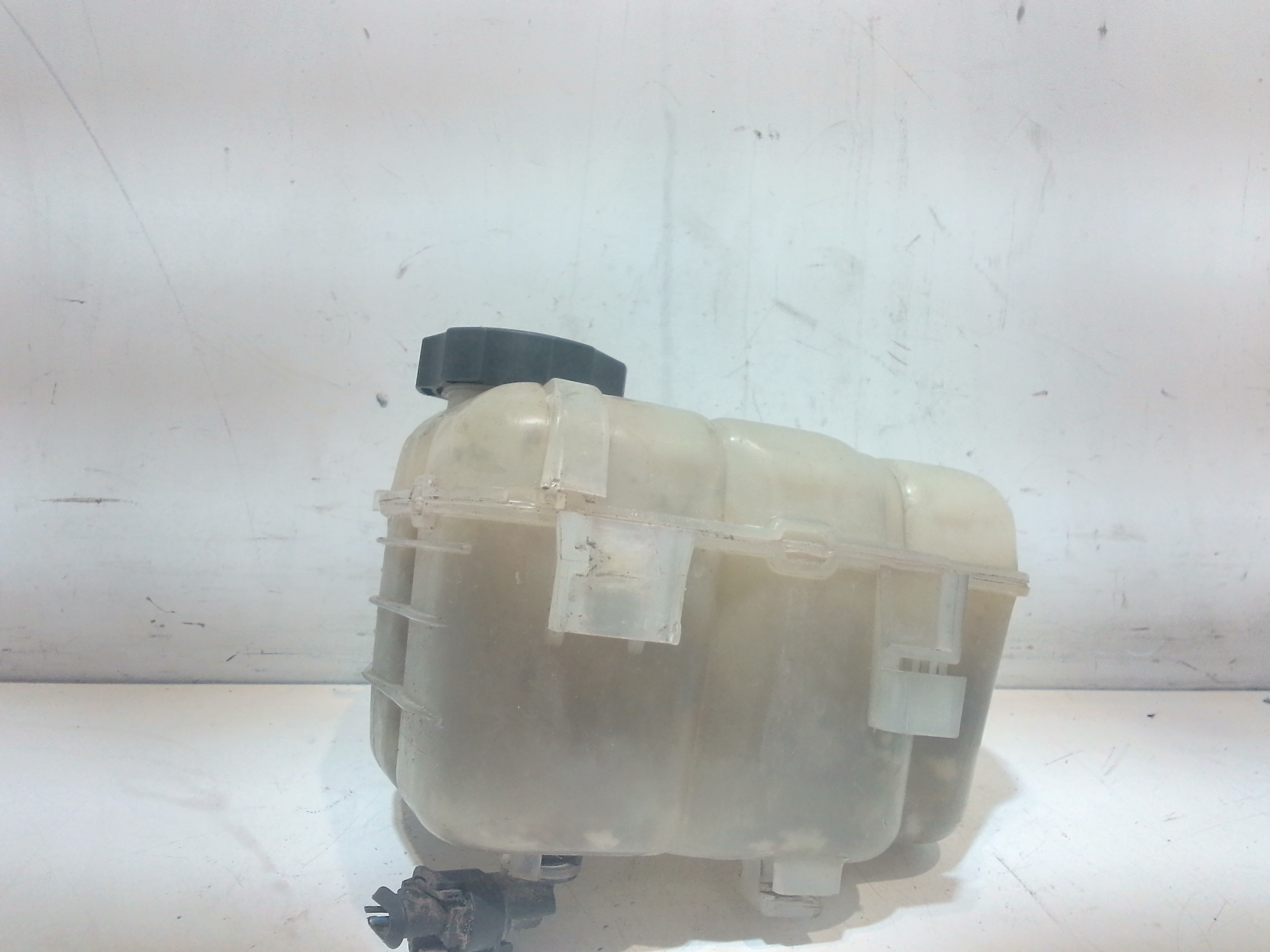 Vaschetta liquido radiatore per Opel Astra J (2009 - In produzione)